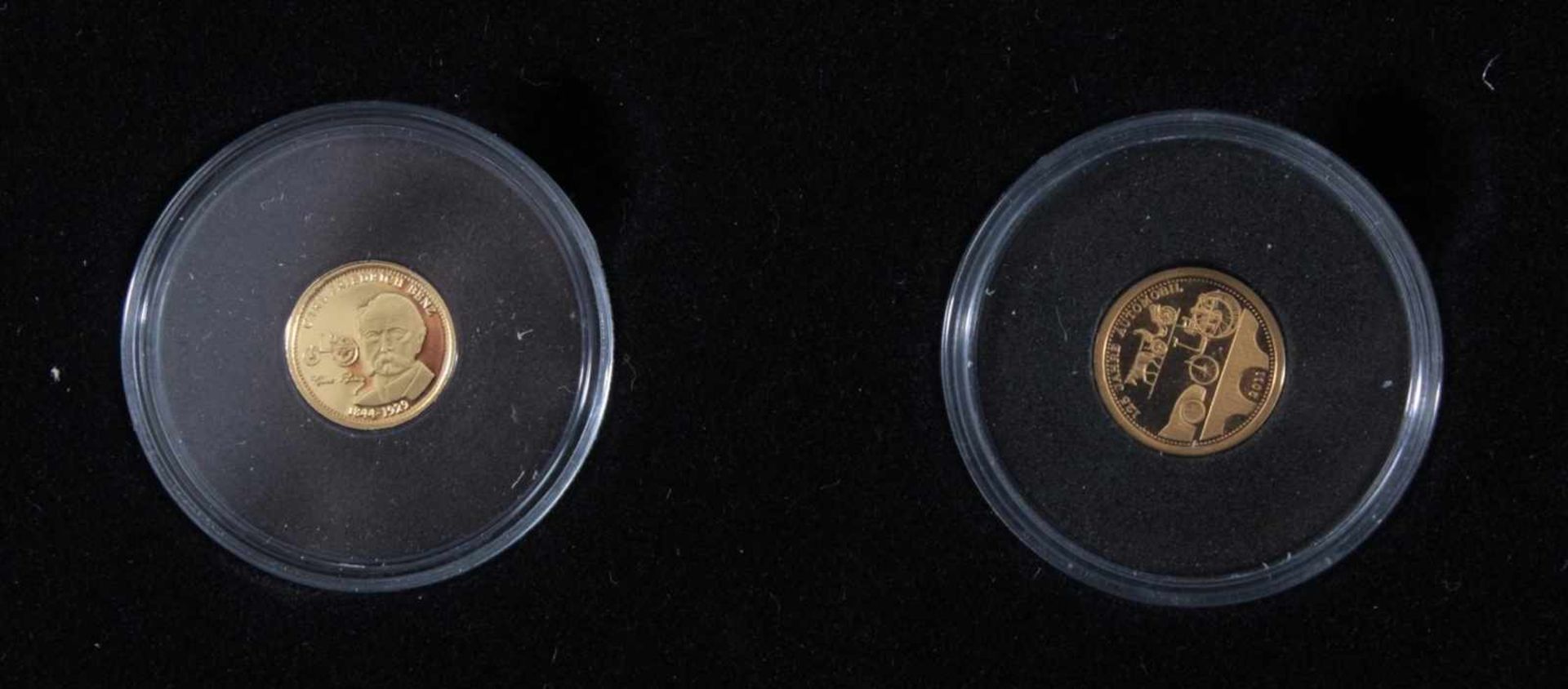 Die kleinsten Goldmünzen der Welt mit Zertifikaten und Sammelbox, 26 Stück14x 585/1000 Gold a 0,5 - Image 4 of 5