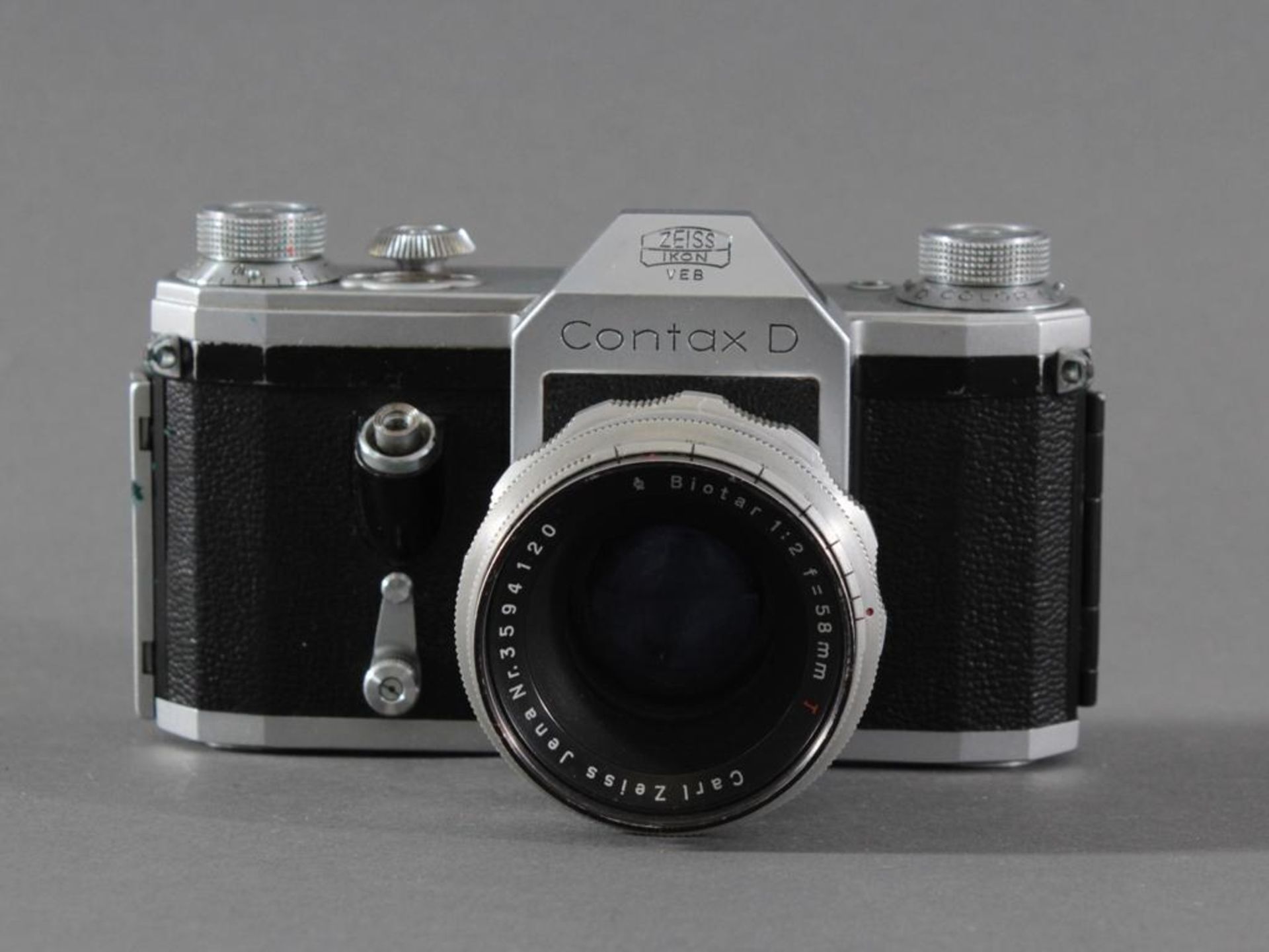 Kontax D Zeiss Ikon VEB Kamera mit Biotar ObjektivObjektiv, 1:2 f=58 mm, mit ledernem Köcher