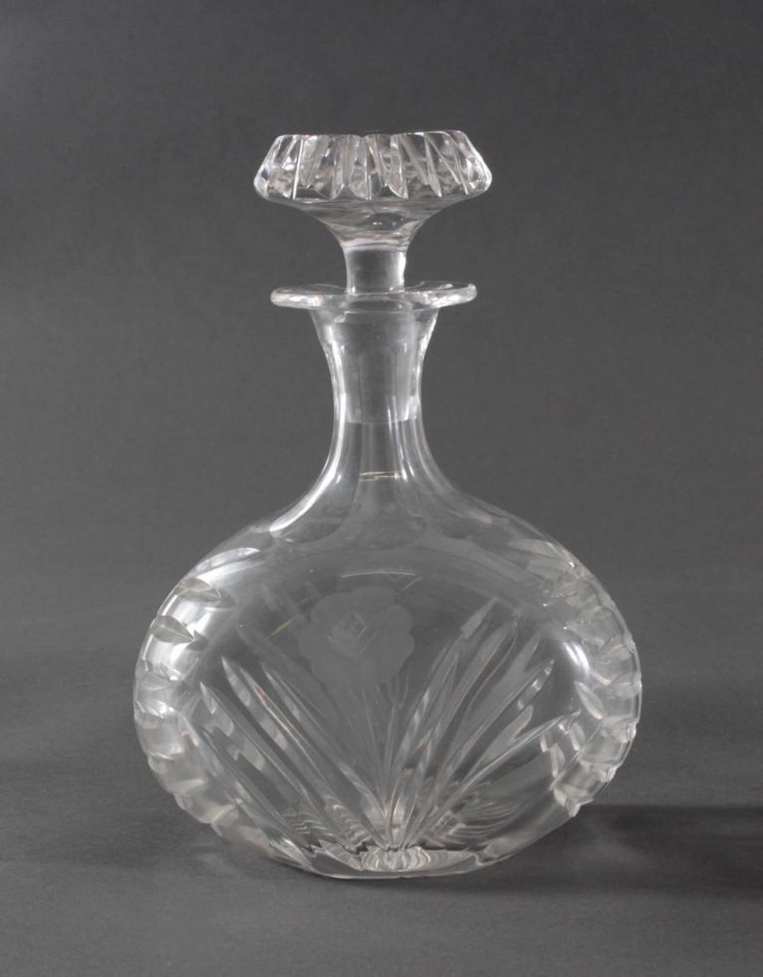 Glas Konvolut, 8 TeileTheresienthal, großes Weinglas. Farbloses Glas. Umlaufend facettiert - Image 2 of 5