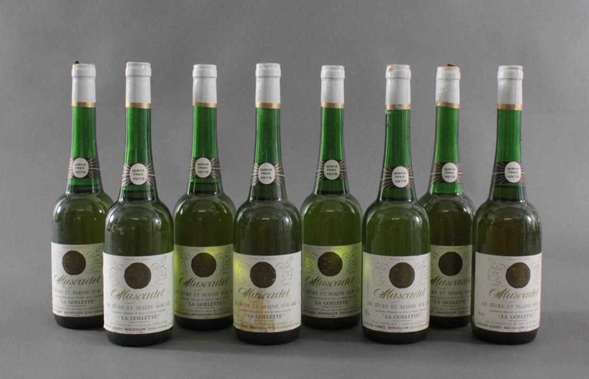 8 Flaschen 1979er Muscadet "La Goelette"Loire Atlantique