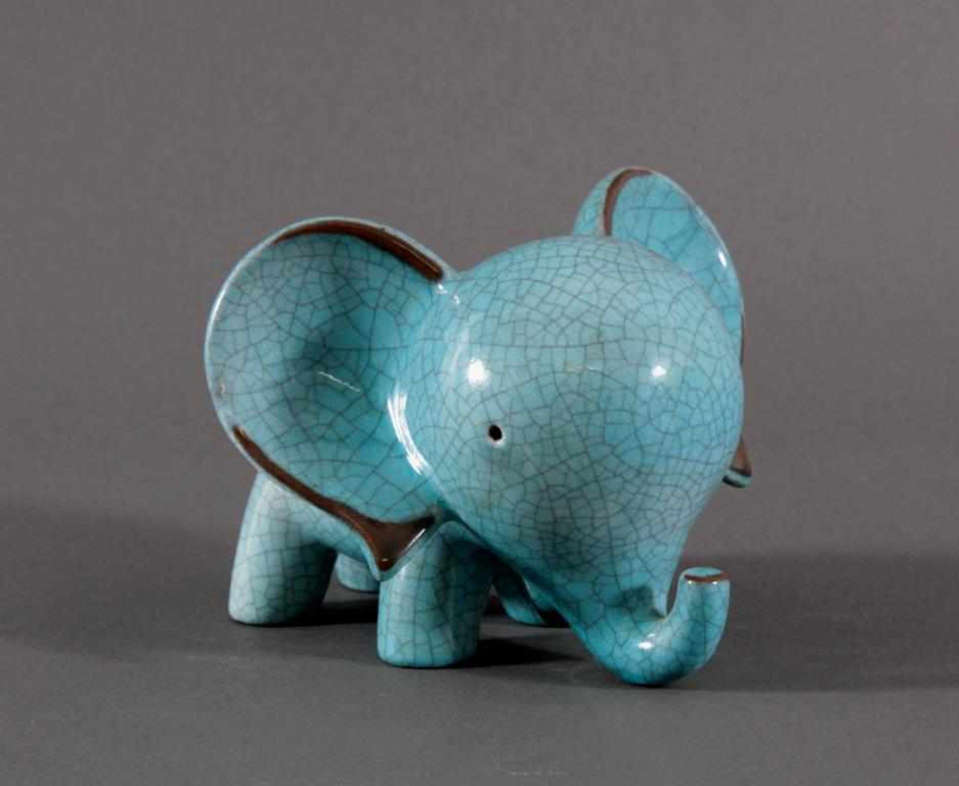 Keramik-Miniaturtierplastik, "Elefant", Karlsruher Majolika, um 1956-88, Entw.: Walter