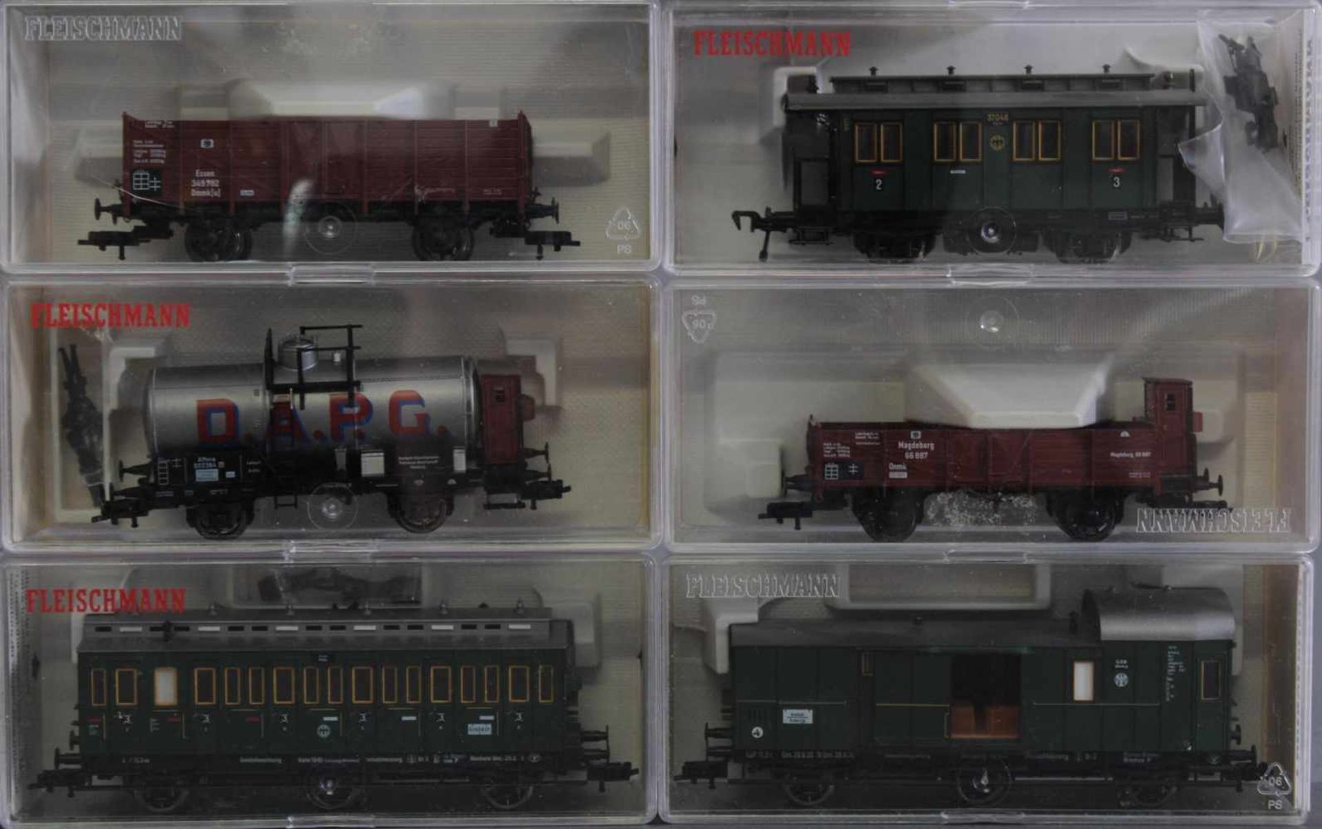 11 Fleischmann Personen- und Güterwaggons, Spur H0Unbespielt und in der Originalverpackung, - Image 3 of 3