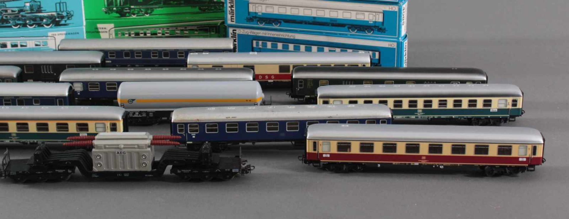 14 Märklin Güterwaggons in der Originalverpackung Spur H0Modellnummer 4044, 4064, 4052, 4617, - Bild 3 aus 4