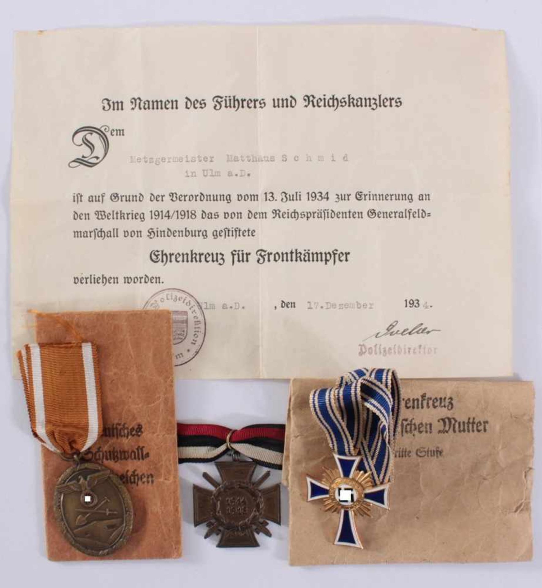 Konvolut Militaria 2. WK.1 Ehrenkreuz der Deutschen Mutter dritte Stufe, mit Verleihungstüte. 1 - Bild 2 aus 2