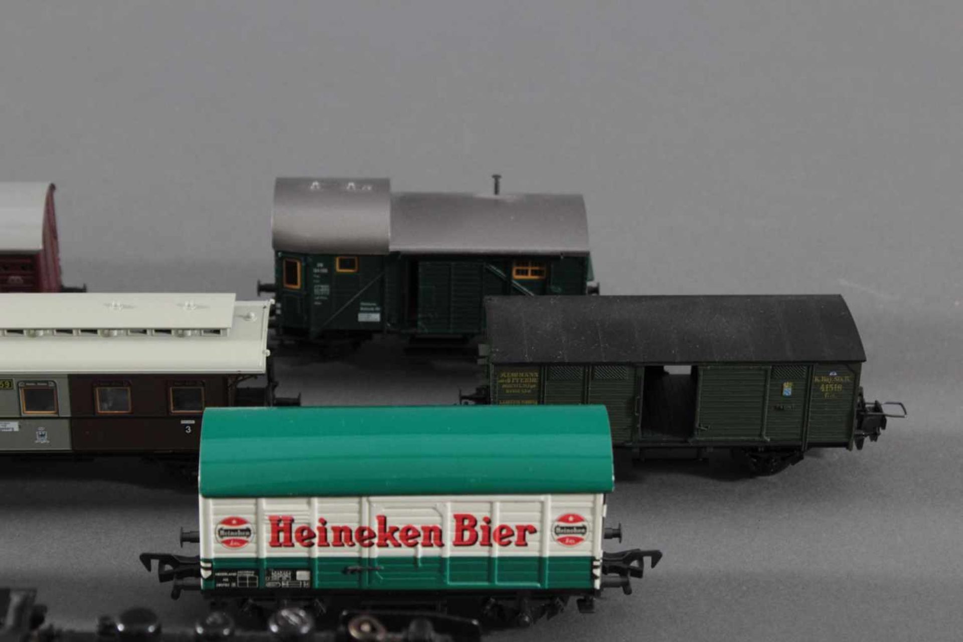 Fleischmann Dampflok 1350, 24 001 mit 8 Gütterwaggons, Spur H0Tenderlokomotive in schwarz, 8 - Image 3 of 4