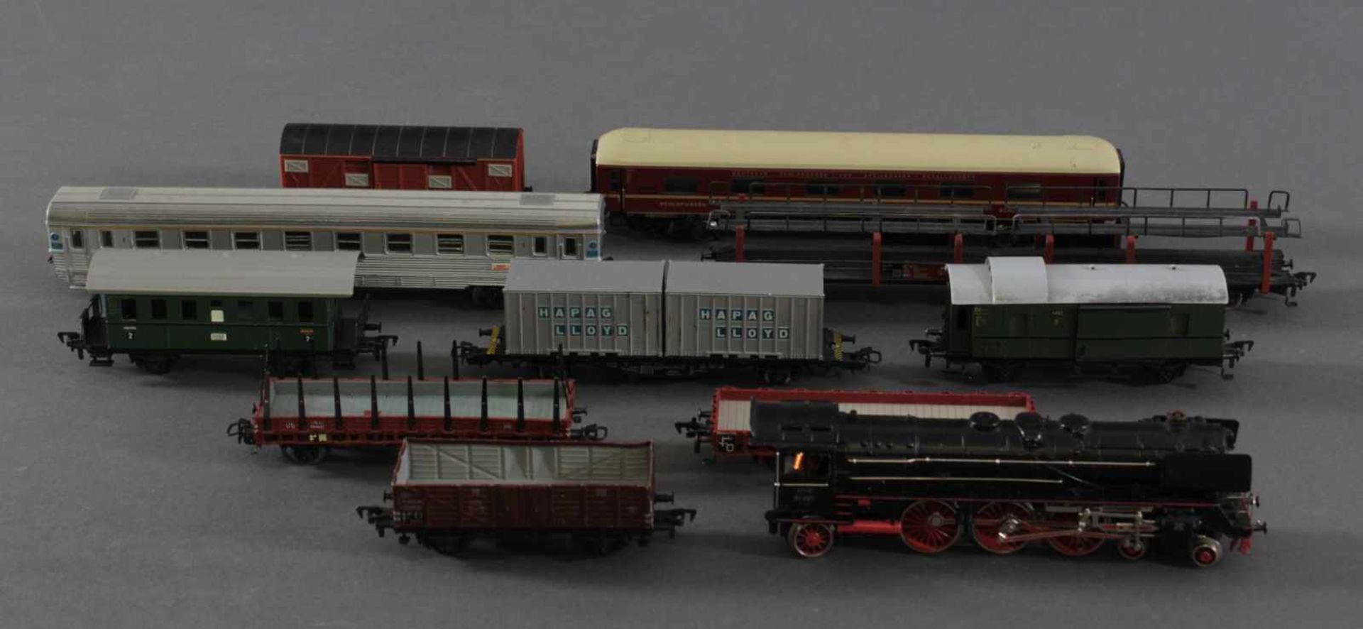 Märklin Dampflok 3048 BR 01 097 mit 10 Güterwaggons aus Kunststoff und Blech, Spur H08 Güter, 1