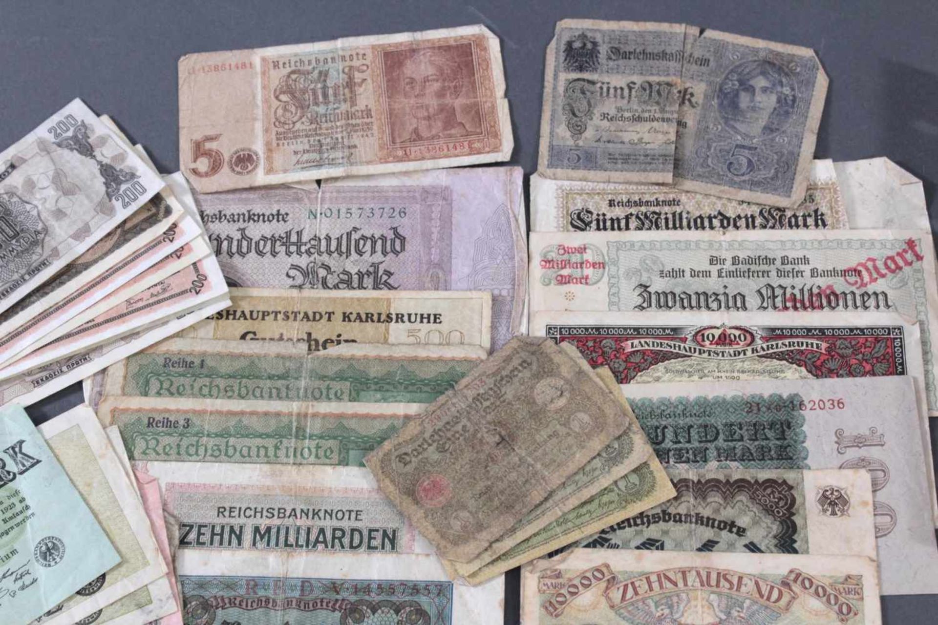 Sammlung Münzen und Banknoten23 x 5 DM Gedenkmünzen.41 x 10 DM Gedenkmünzen.Sammlung von 42 - Bild 5 aus 6