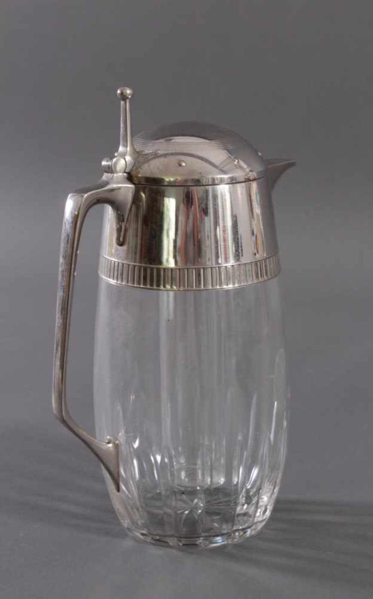 Art Deco Krug, Kalte EnteGeschliffenes Kristallglas, Metallmontur, mit Glaseinsatz, ca. Höhe 33,5 - Bild 2 aus 3