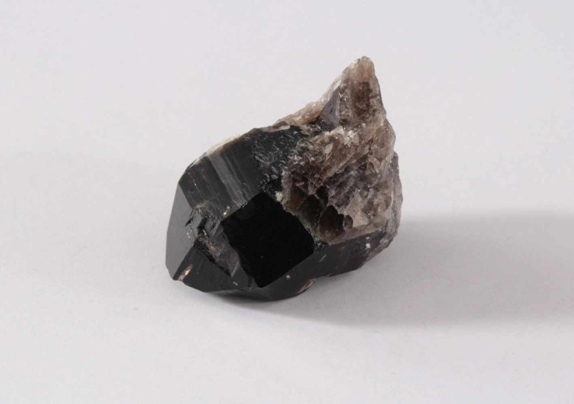 Rauchquarz aus BrasilienHöhe ca. 6 cm, 146 gSmoky Quartz from Brasil - Bild 2 aus 4