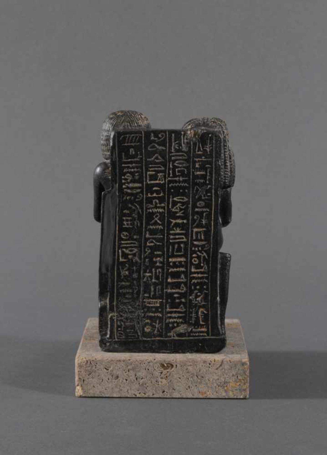 Skulptur Ägyptisches Ehepaar von Ars MundiAus Polymeres gefertigt, auf Muschelkalksockel, Ara- - Bild 4 aus 5