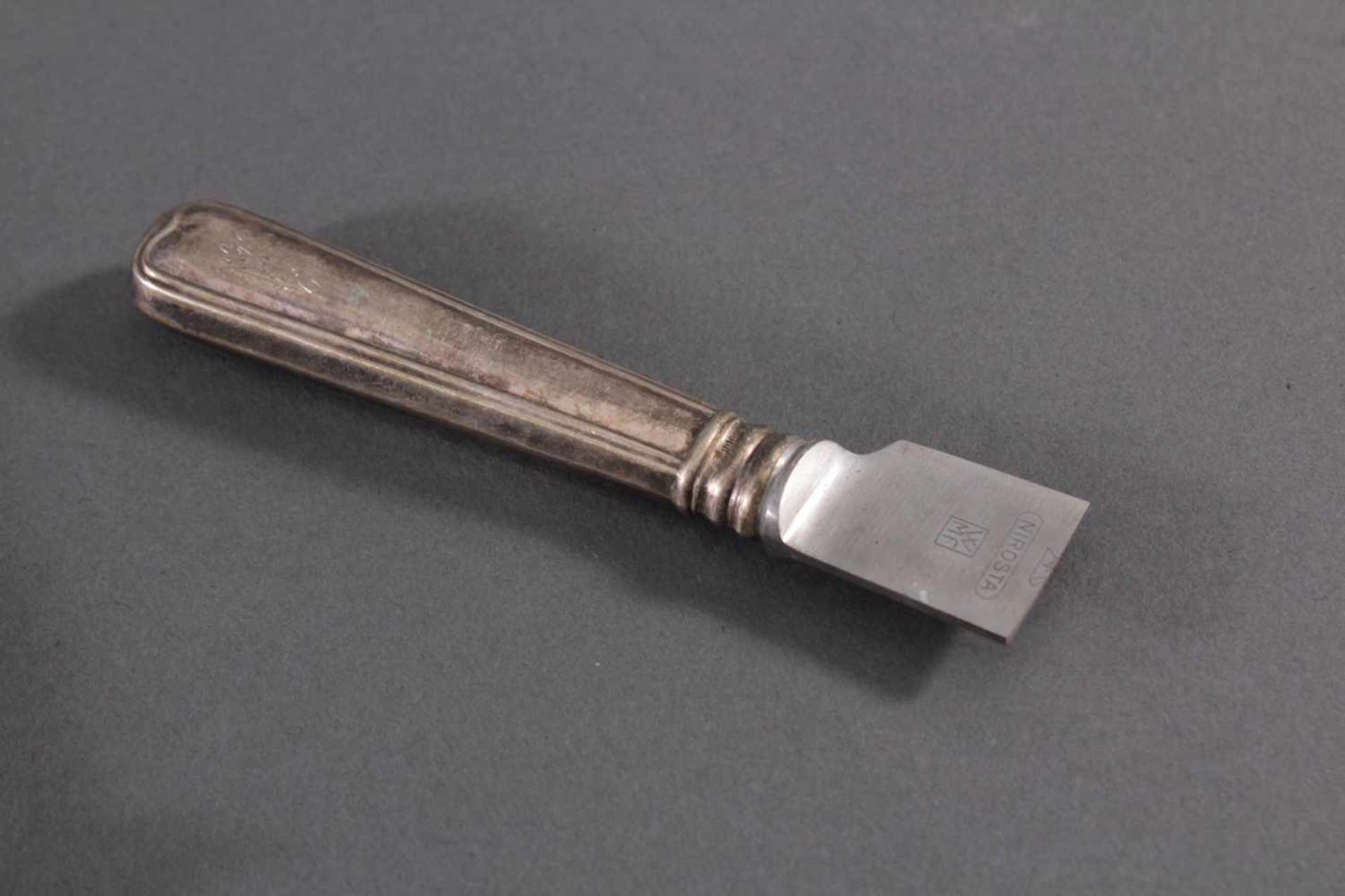 Antikes Silberbesteck4 große Löffel, 2 Gabeln, 2 kleine Löffel, 6 große Messer (einmal mit - Image 4 of 7