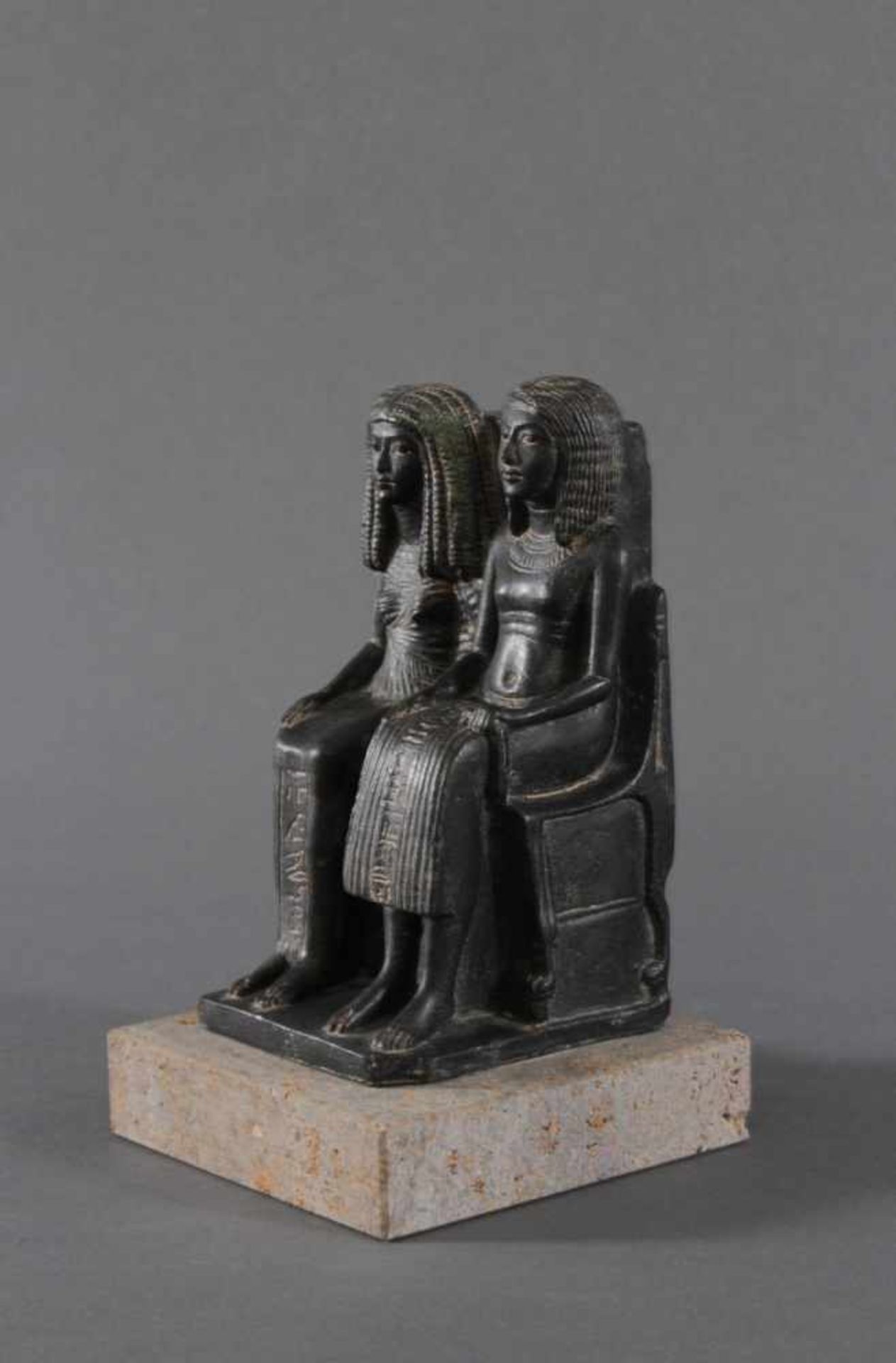 Skulptur Ägyptisches Ehepaar von Ars MundiAus Polymeres gefertigt, auf Muschelkalksockel, Ara- - Bild 2 aus 5