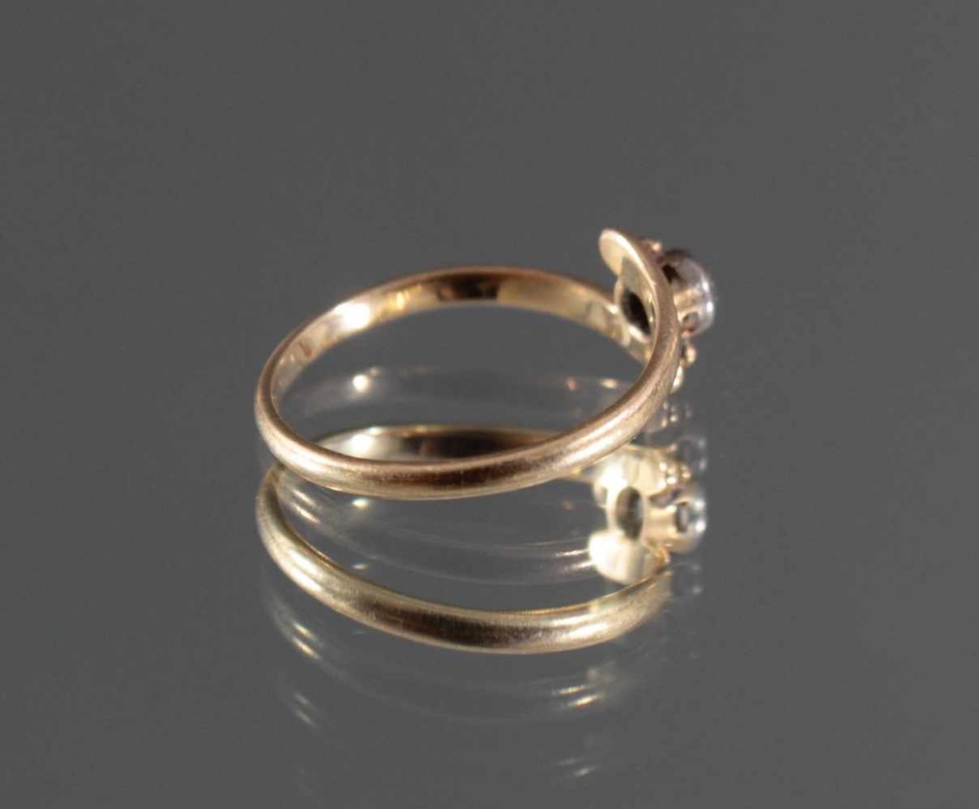 Damenring mit Diamant, 14 Karat GelbgoldGefasster Diamant von ca. 0,05 Karat, Ring Größe 53, ca. 1,7 - Bild 2 aus 3