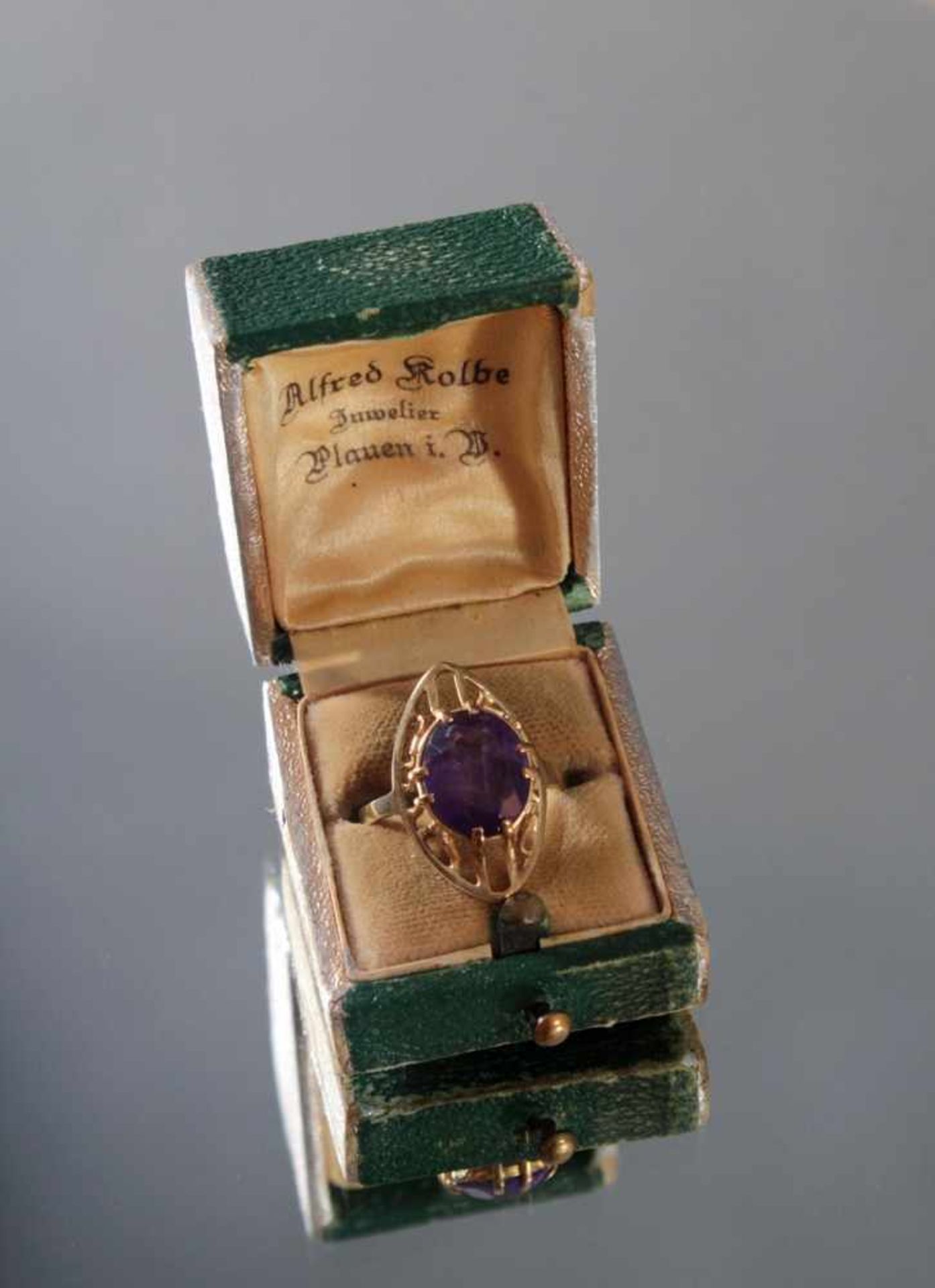 Damenring mit facettiertem Amethyst, 14 Karat GoldPunziert 585, großer Amethyst, ovale Form, ca. - Bild 4 aus 4