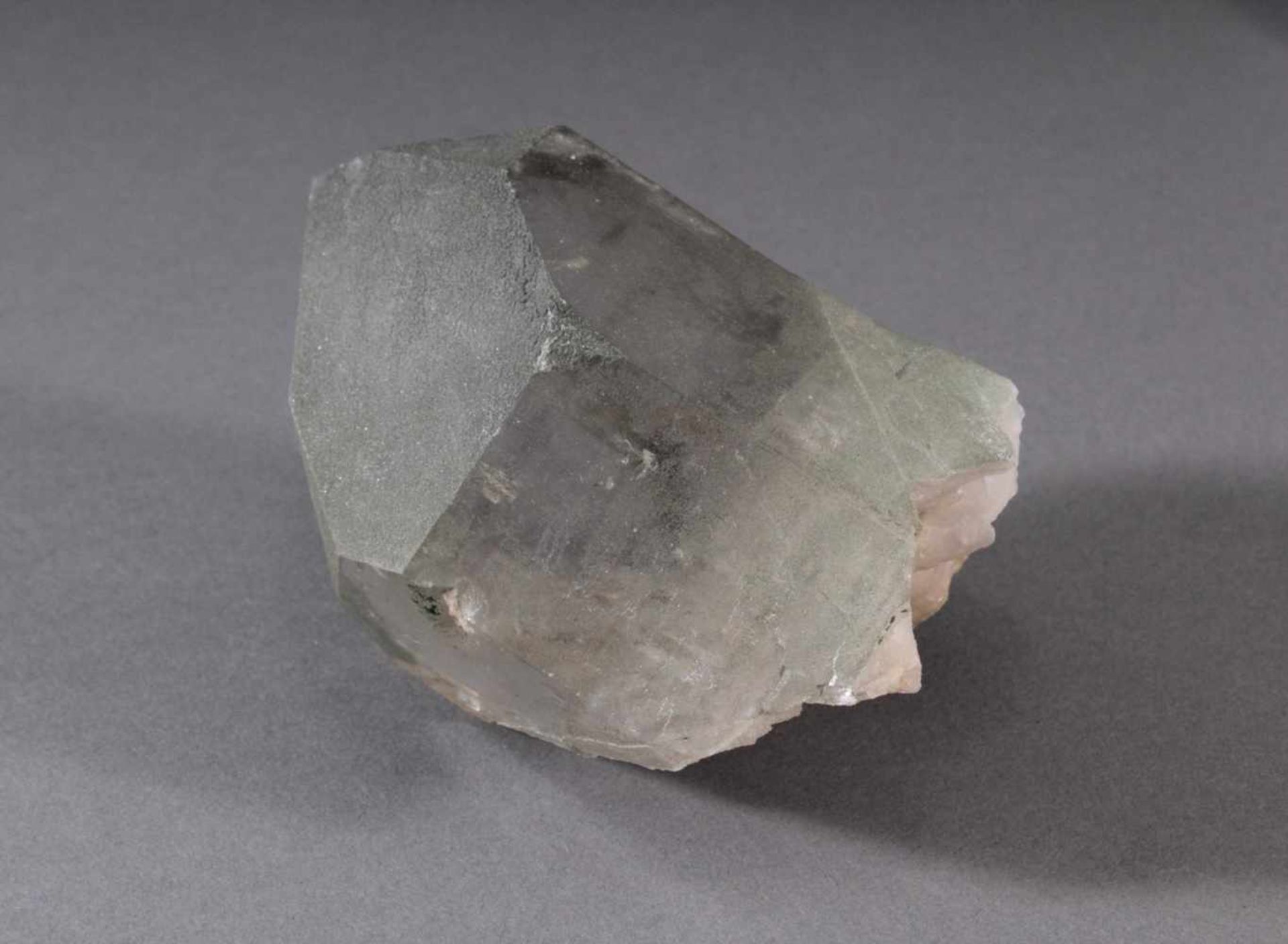 Quarz mit ChloritRhonegletscher, ca. 9 x 13 x 8 cm, ca. 985 g