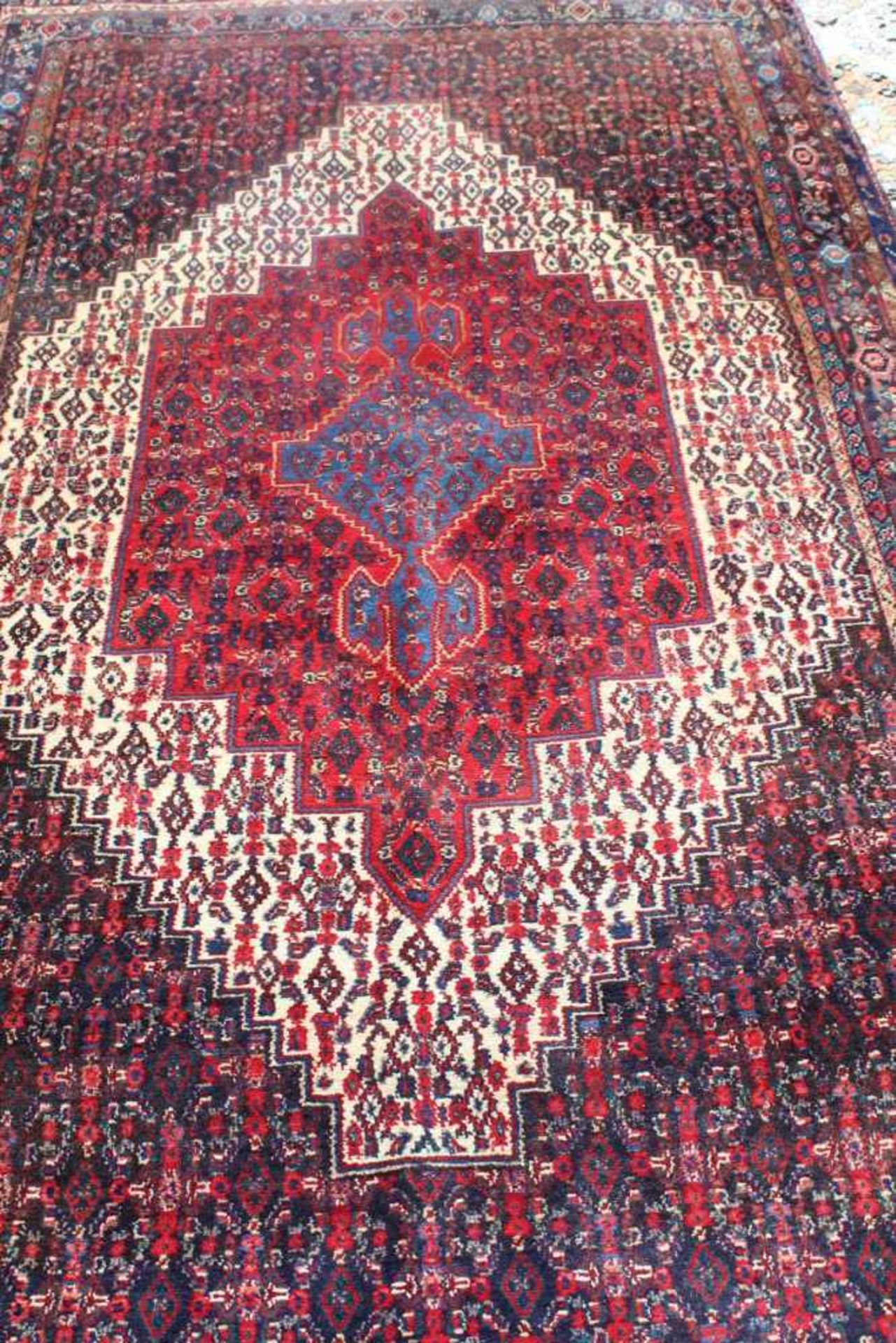 Senneh-Teppich aus West PersienAntik, Wolle auf Baumwolle, Maße: 148 x 276 cm. Mit - Bild 2 aus 3