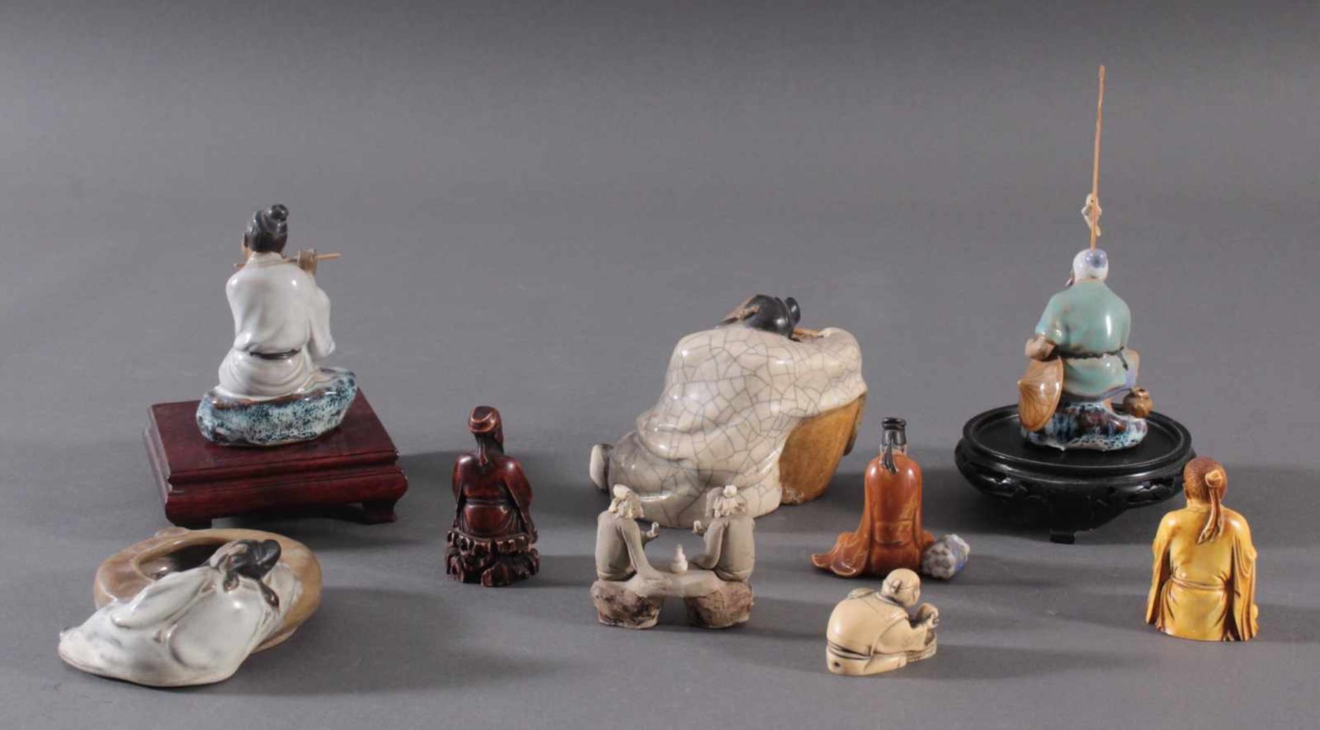 9 asiatische Figuren6x Keramik, neuzeitlich, unterschiedliche Figuren, farbig lasiert, ca. H-6 bis - Bild 5 aus 6