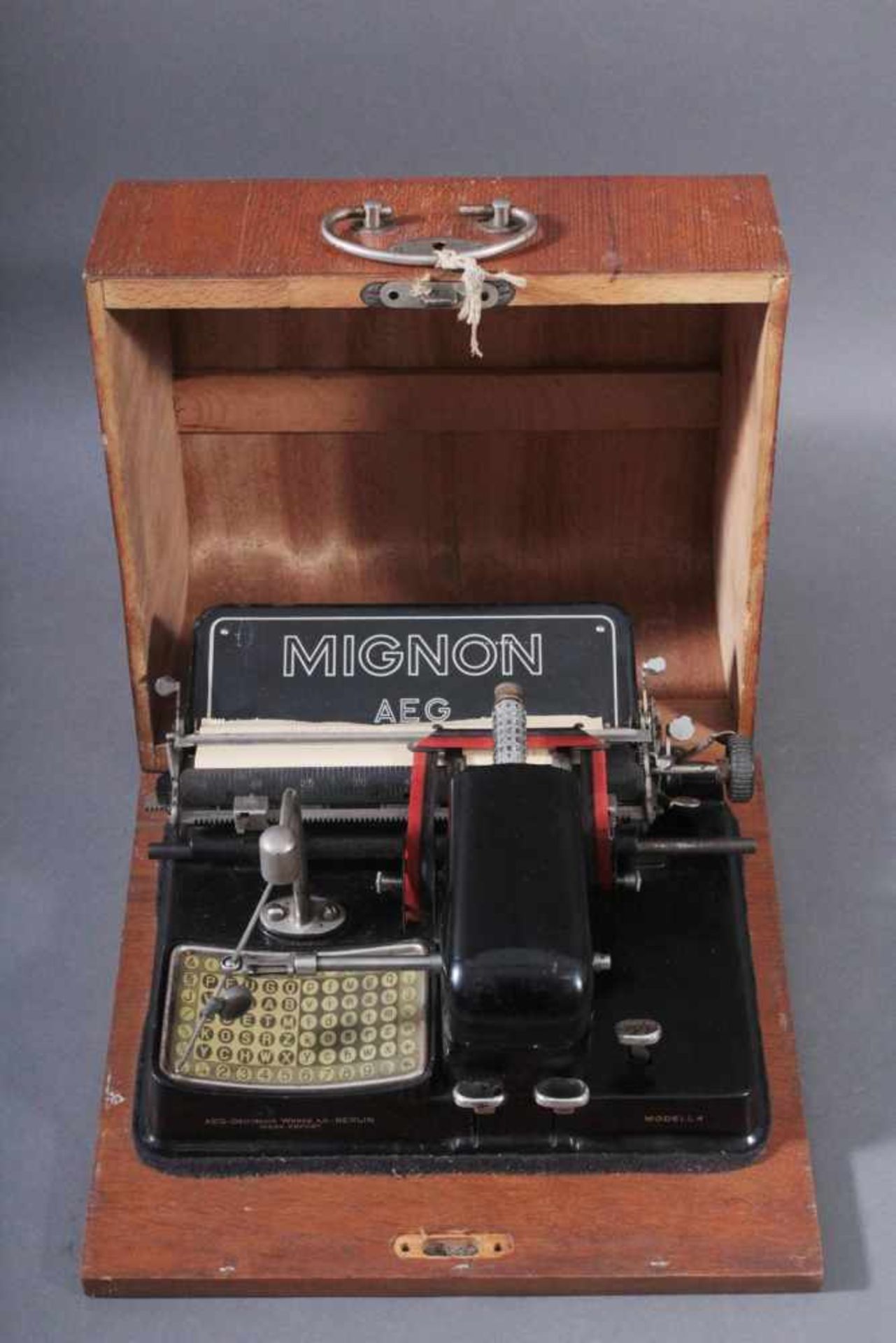Mignon Schreibmaschine von AEG aus den 1920er JahrenFunktioniert einwandfrei, im original
