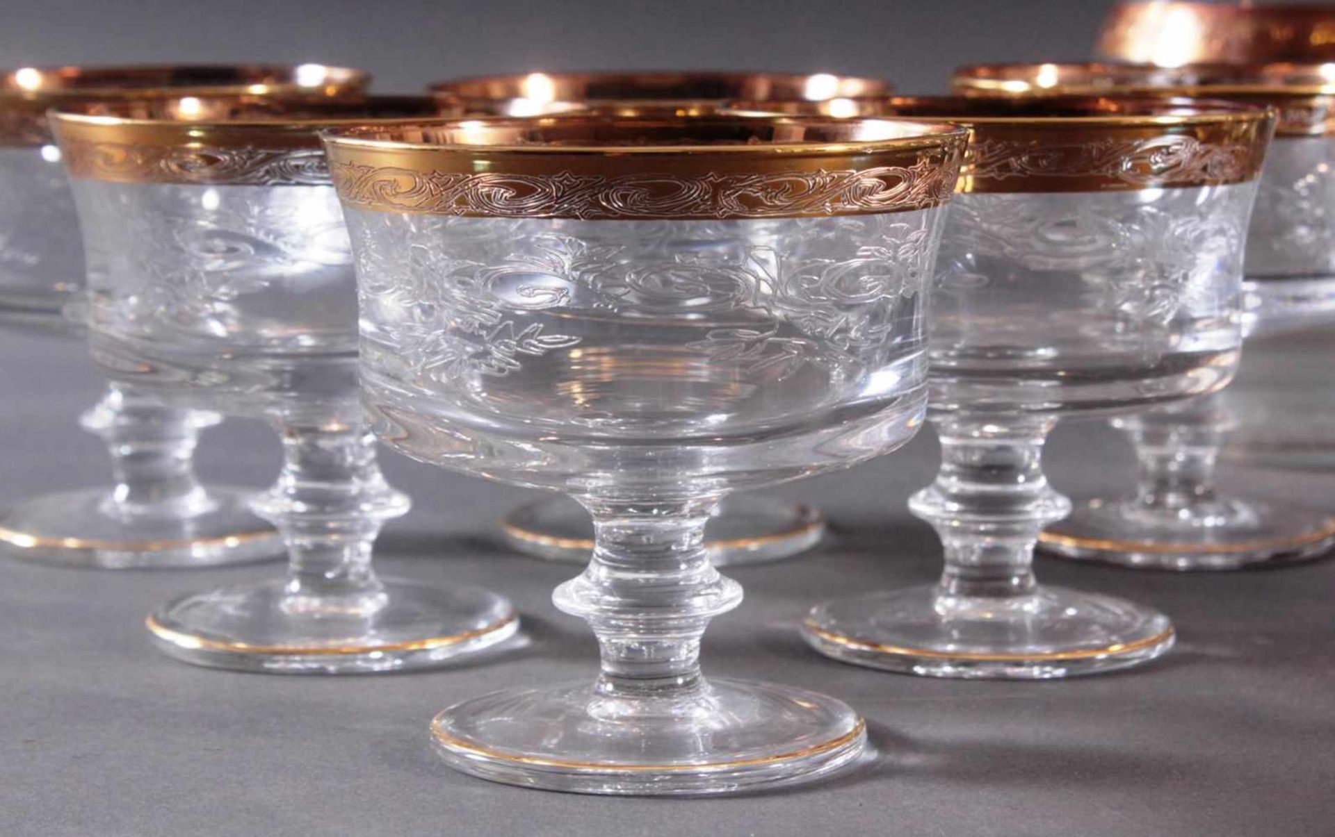 Murano Medici - GläserFarbloses Kristallglas, Goldrand und feines Ätzdekor. 6 Champagner-Schalen, - Bild 2 aus 5