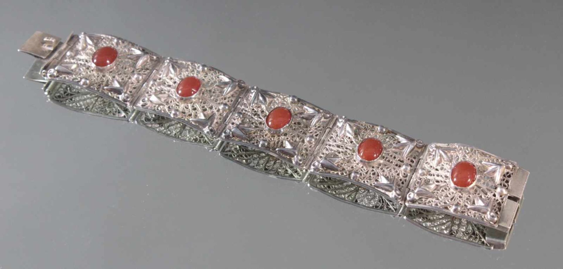 Antikes Silberarmband mit BernsteincabochonsFiligran gearbeitetes Armband, 5 durchbrochen