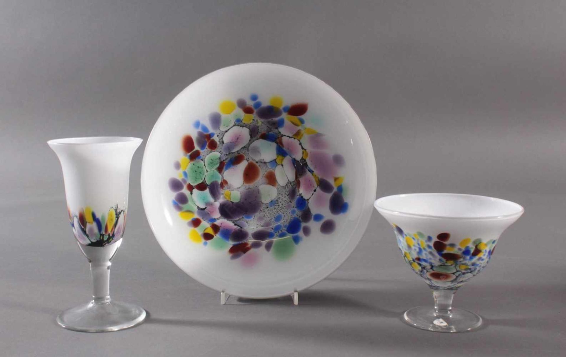 Behrendsohn Designerglas, 2 Anbietschalen und KelchKlarglas mit bunten Farbeinschmelzungen, alle
