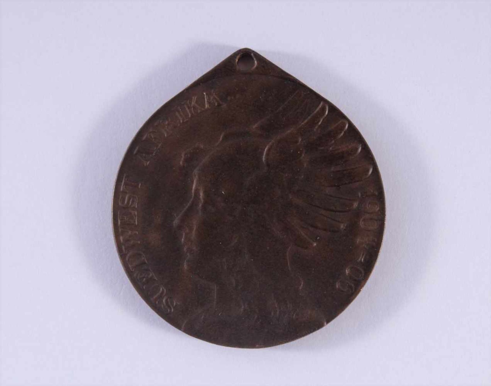 Medaille, Preußen, Deutsch-Südwestafrika 1904-1906DEN SIEGREICHEN STREITERN, Durchmesser ca. 3,2 cm,