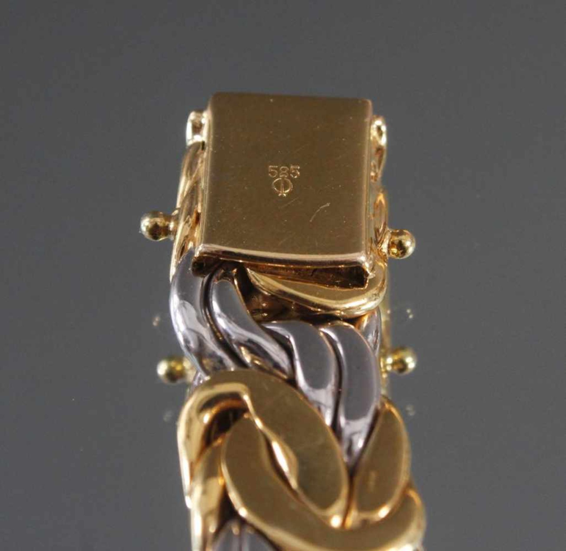 Königsarmband aus 14 Karat Weiß- und GelbgoldAn der Schließe punziert 585, ca. Länge 20,5 cm, 42,5 - Image 4 of 4