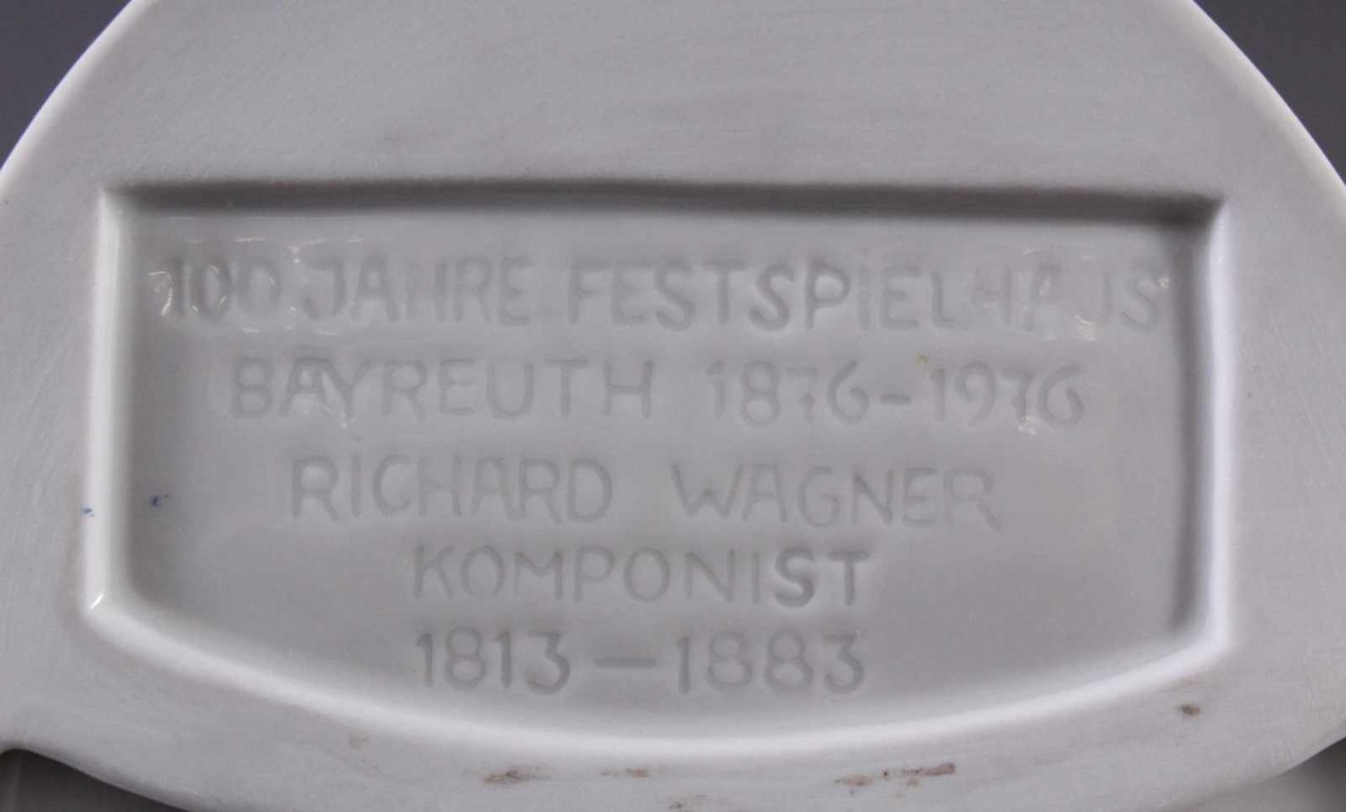 4 Porzellanplaketten "Wagner", HöchstWeißporzellan, auf der Rückseite betitelt: 100 Jahre - Image 4 of 4