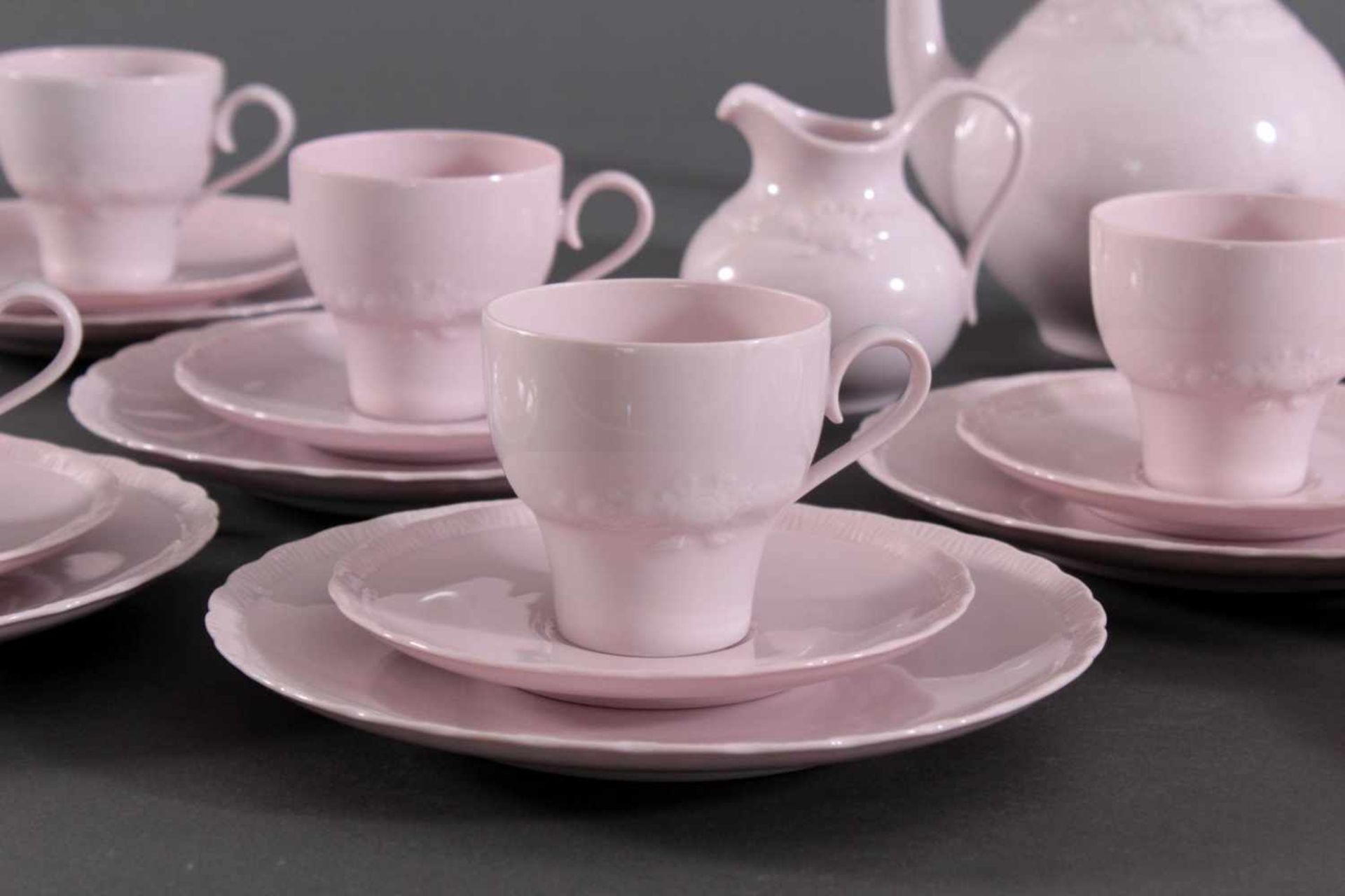 Hutschenreuther Kaffeeservice "Porcelaine Rosé"Porzellan, für 10 Person, 2. Hälfte 20. Jh., - Bild 2 aus 5