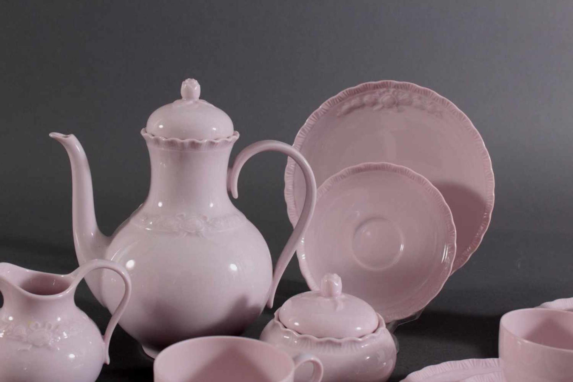 Hutschenreuther Kaffeeservice "Porcelaine Rosé"Porzellan, für 10 Person, 2. Hälfte 20. Jh., - Bild 3 aus 5