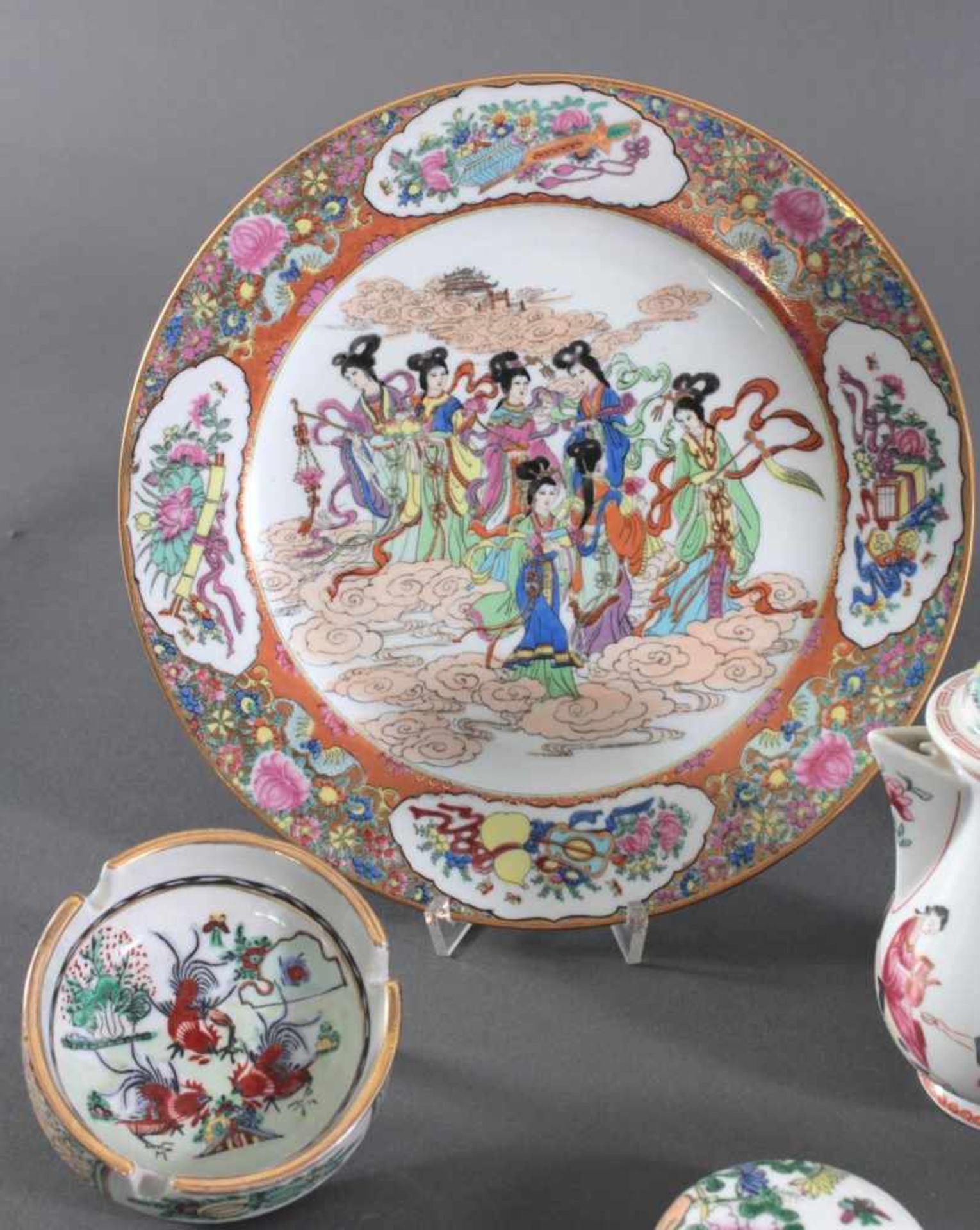 Chinesisches Porzellan KonvolutPorzellan 20. Jahrhundert, verschiedene Ausführungen, - Bild 2 aus 7