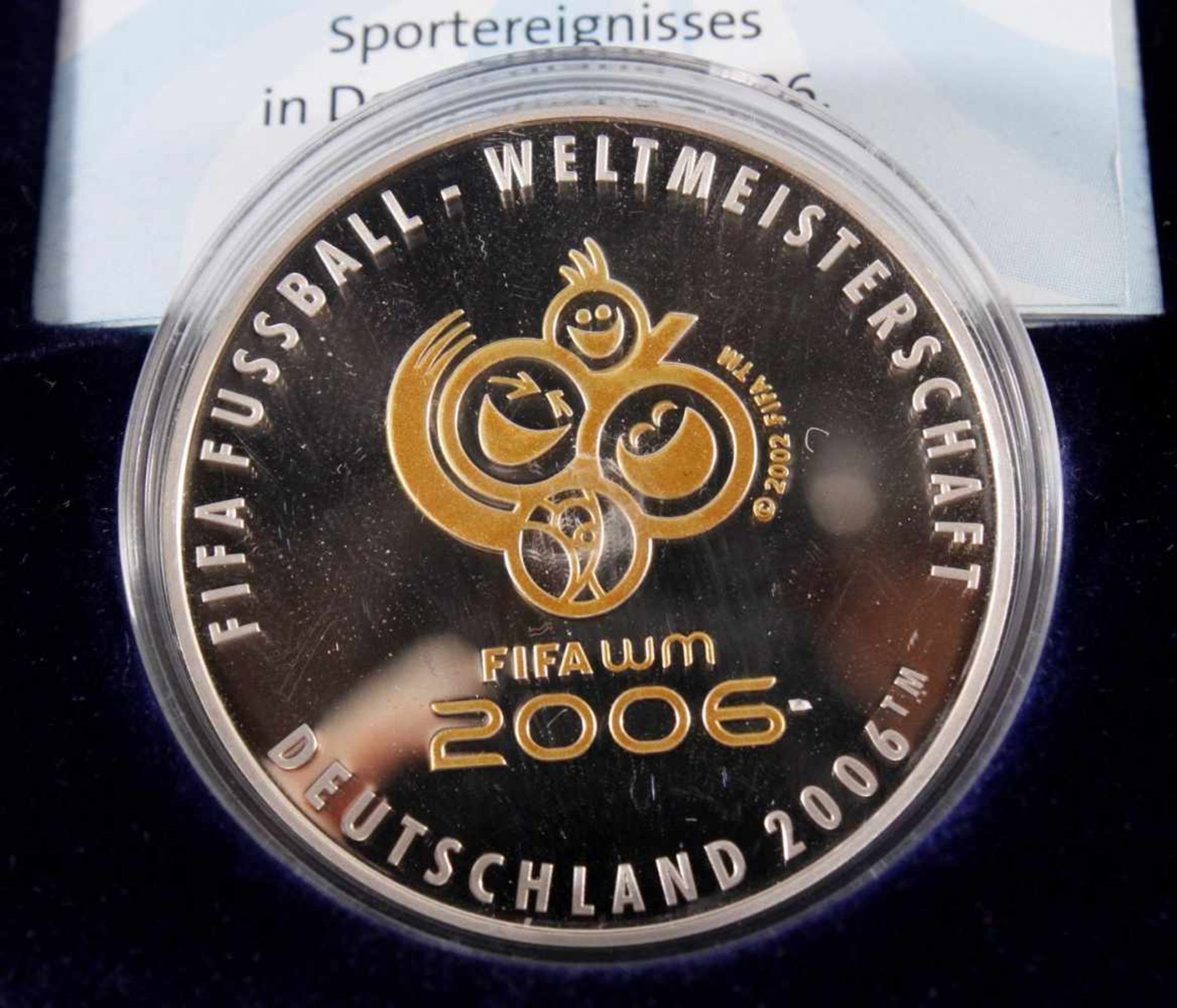 100 Euro Fifa-Weltmeisterschaft Deutschland 2006999,9 Gold, Ausgabe 4. Oktober 2005. In Schatulle, - Image 2 of 5