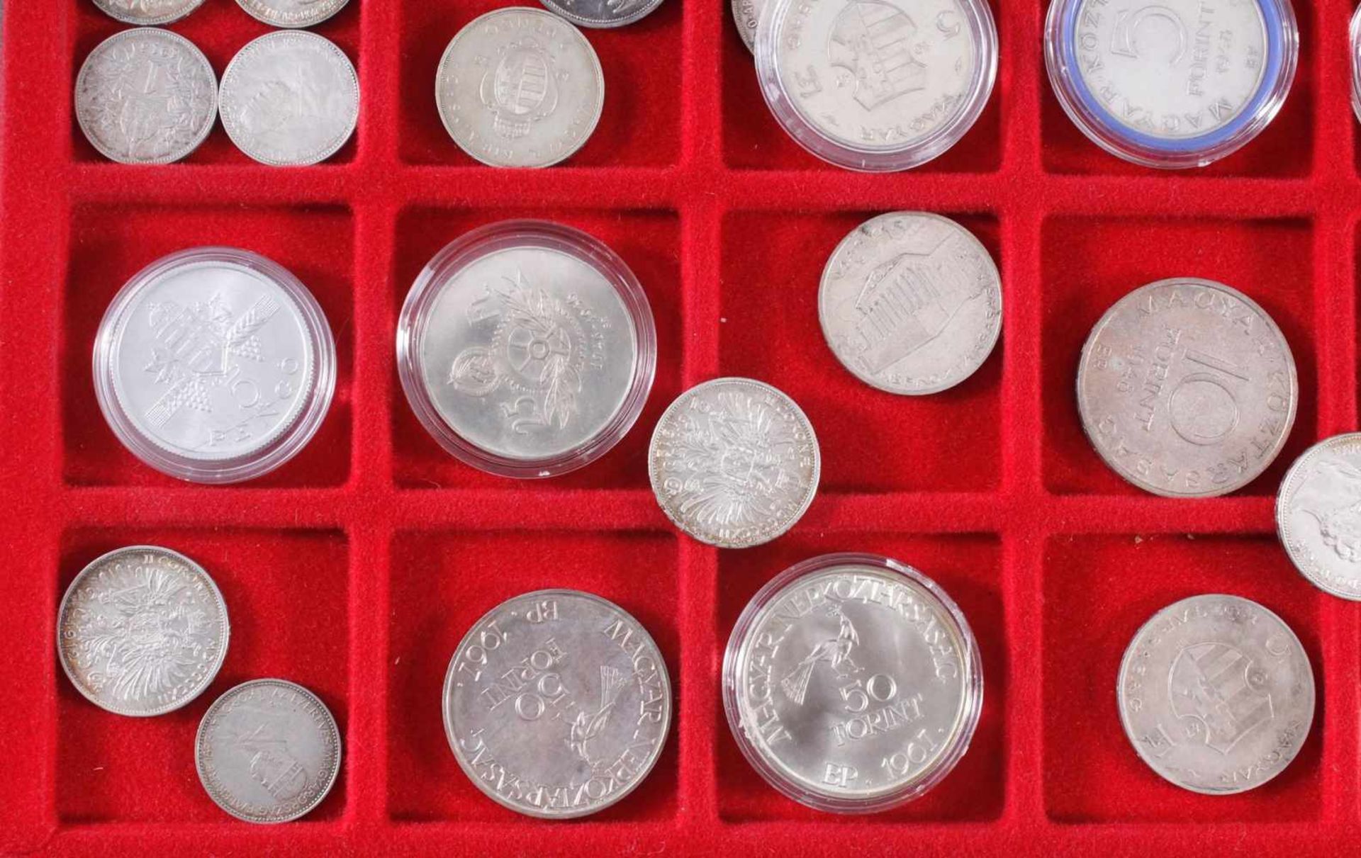 Ungarische Münzen und SilbermünzenFast 50 Stück, dabei viel Silber. Forint, Pengö, Korona... Teils - Bild 3 aus 12