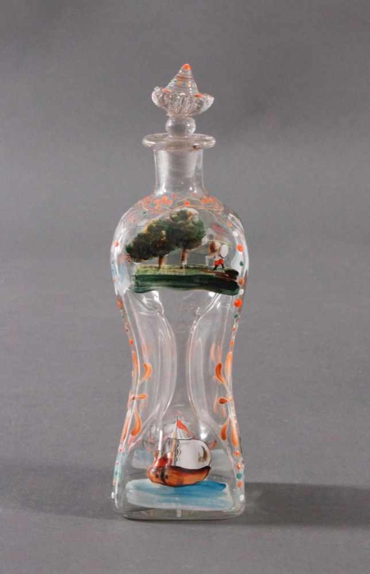 Flasche mit Stöpsel aus dem 18. Jh.Klarglas mit Lufteinschlüssen, tief gemuldeter und polierter