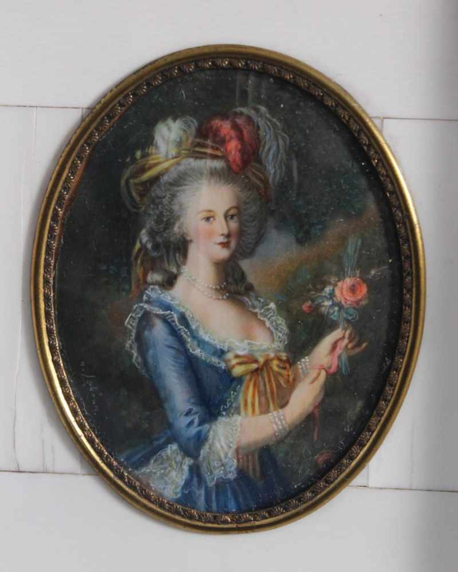 Elisabeth VIGÉE-LEBRUN (1755-1842), Marie AntoinetteMiniatur, Öl auf Elfenbein gemalt, signiert, - Bild 2 aus 3