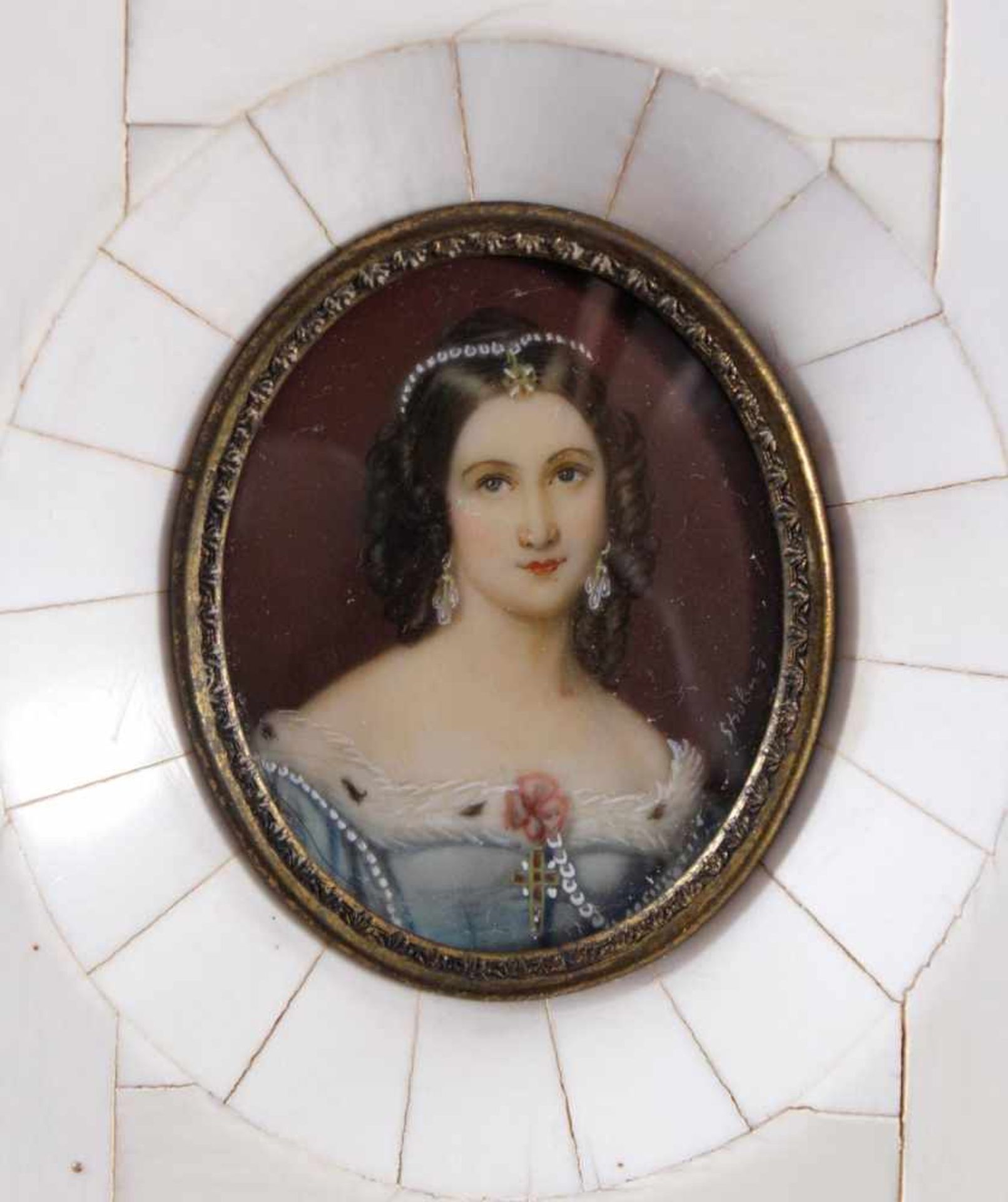 Elfenbein-Miniatur "Charlotte v. Hagn" aus dem 19. Jh.Oval auf Elfenbein gemalt ca. 5 x 4 cm, - Image 2 of 3