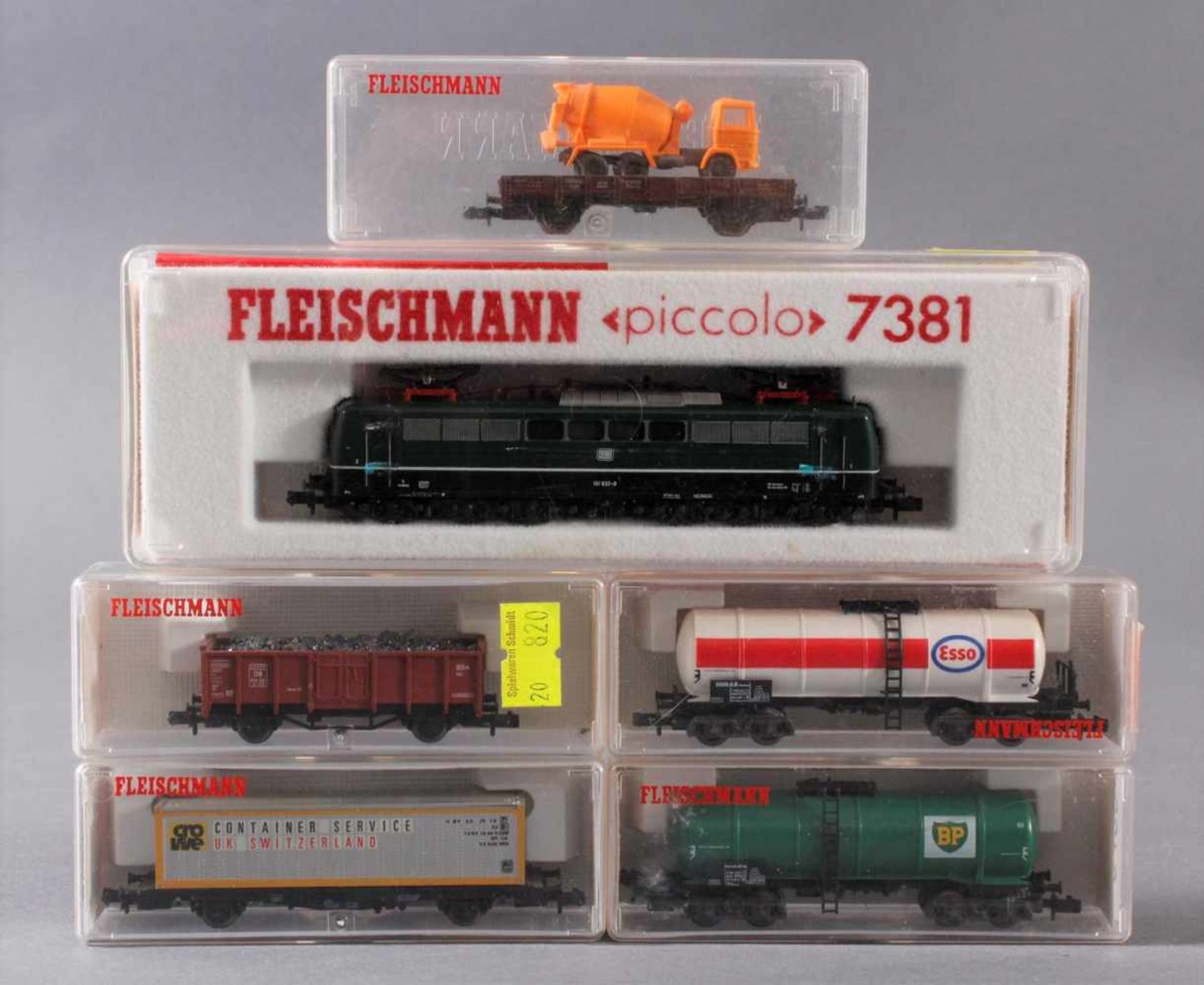 Fleischmann E-Lok 7381 mit 5 GüterwaggonsModellnummer der Waggons, 8243, 8205, 8480, 8483 und 1x