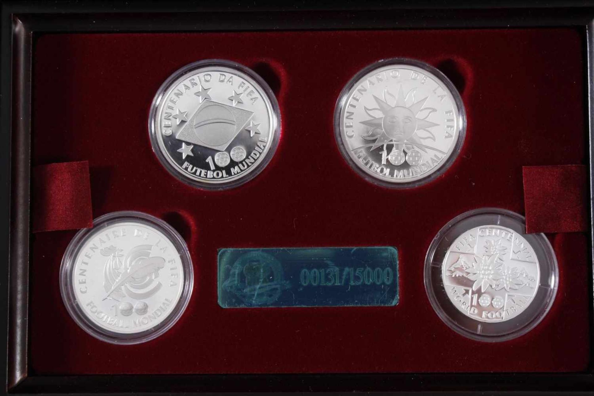100 Jahre Fifa, die offiziellen Silber-Gedenkmünzen 20042 Reais Brasilien 925er Silber. 1 1/2 Euro - Bild 2 aus 5