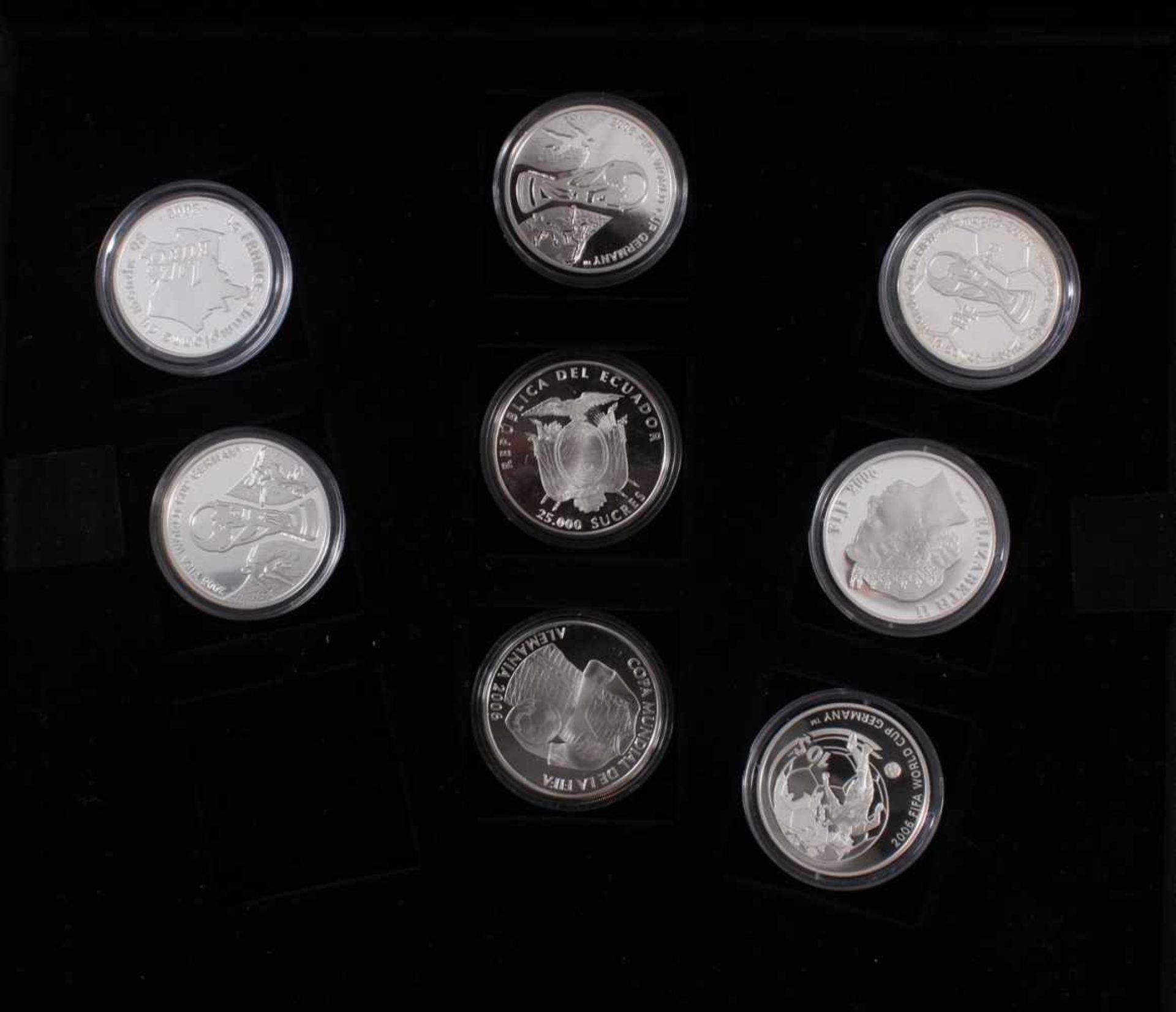 Die offiziellen Silber-Gedenkmünzen der Fifa Fußballweltmeisterschaft Deutschland 2006Alle in PP, - Bild 3 aus 4