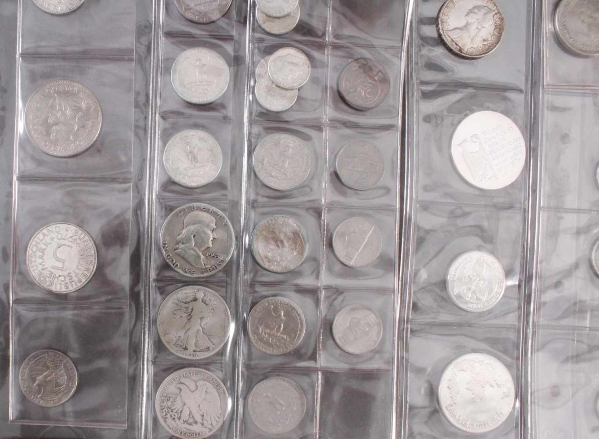 Münzen und Silbermünzen KonvolutDabei USA, 1x Liberty Dollar, 4x Half Dollar, 7x Quarter Dollar, USA - Bild 2 aus 5