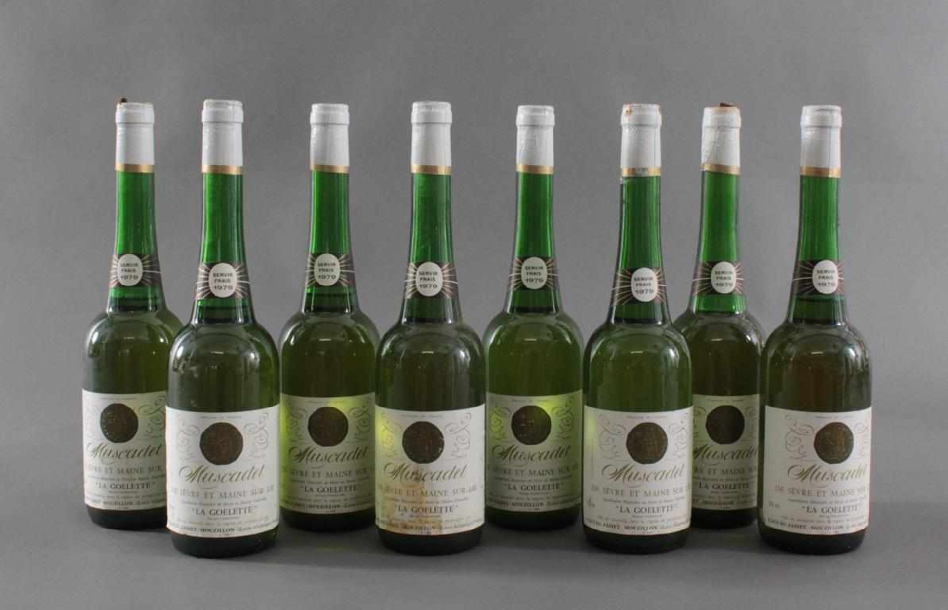 8 Flaschen 1979er Muscadet "La Goelette"Loire Atlantique- - -20.00 % buyer's premium on the hammer