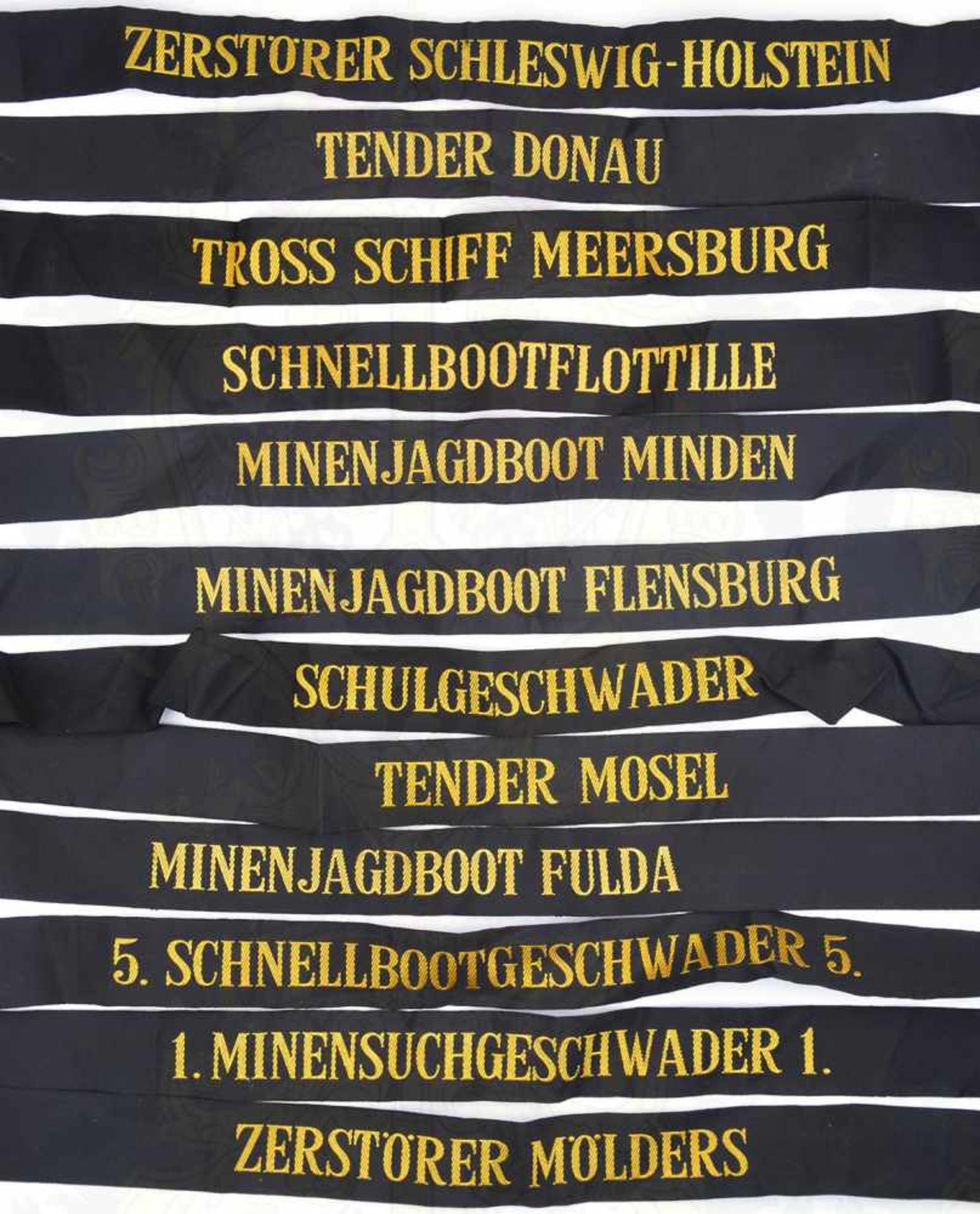 12 MÜTZENBÄNDER KRIEGSSCHIFFE, u.a. Zerstörer Mölders, Zerstörer Schleswig-Holstein, Minenjagdboot