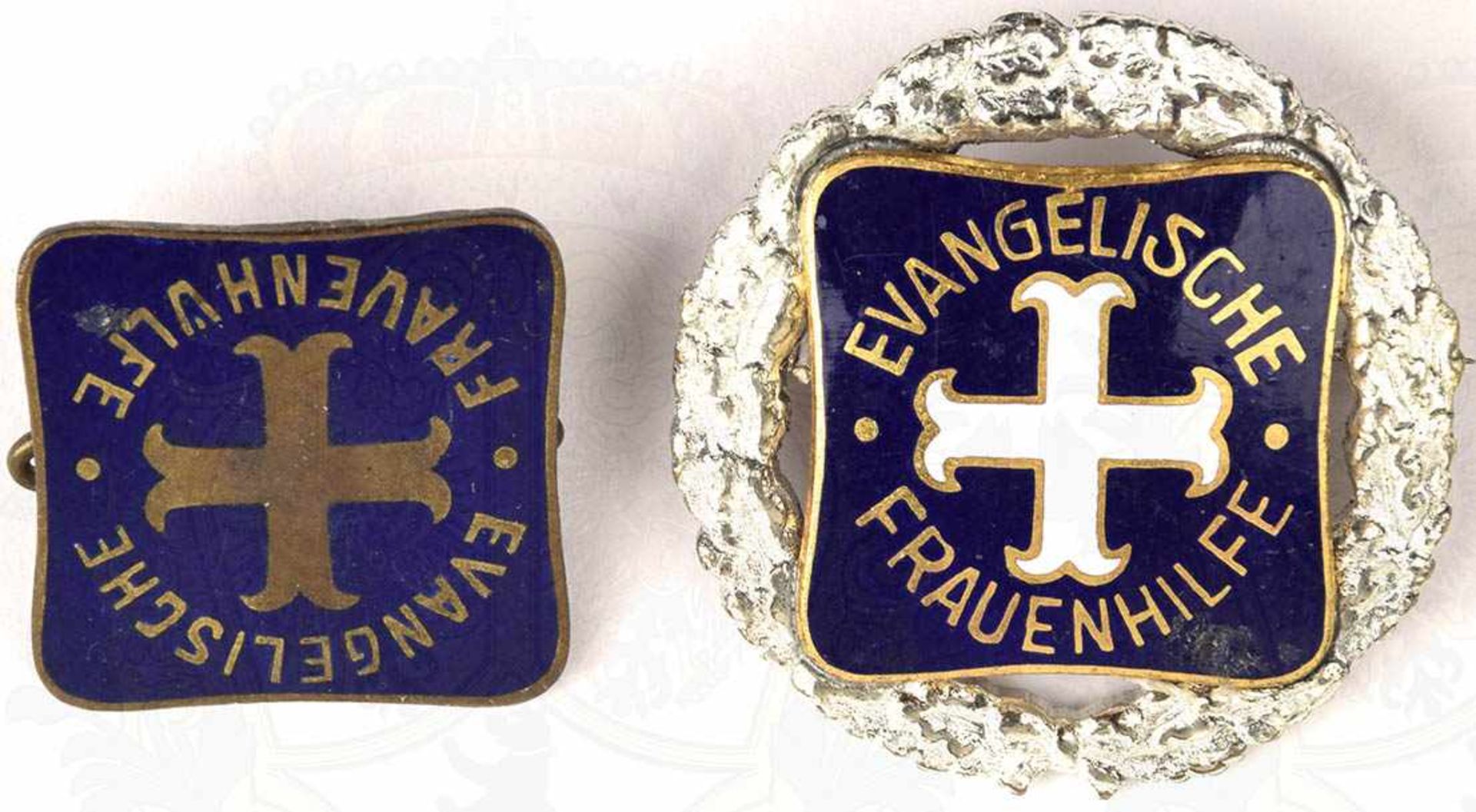 2 ABZEICHEN EVANGELISCHE FRAUENHILFE: Mitgliedsabzeichen 5. Form „Frauenhülfe“ u. Silberne