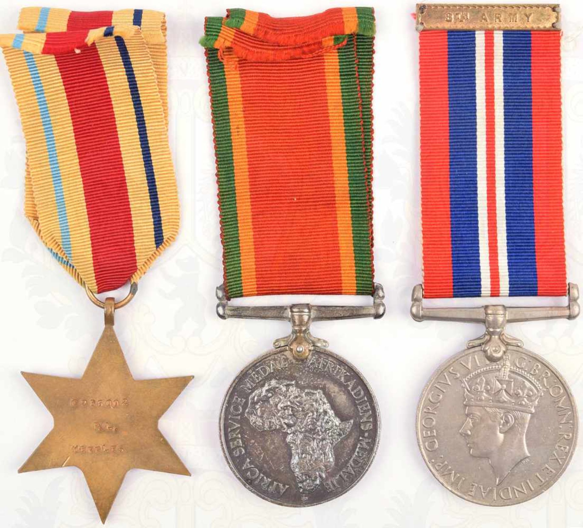 3 AUSZEICHNUNGEN, Africa Star, m. Trägernummer u. Namen; Africa Service Medal; Medaille 1939-1945 m. - Bild 2 aus 2