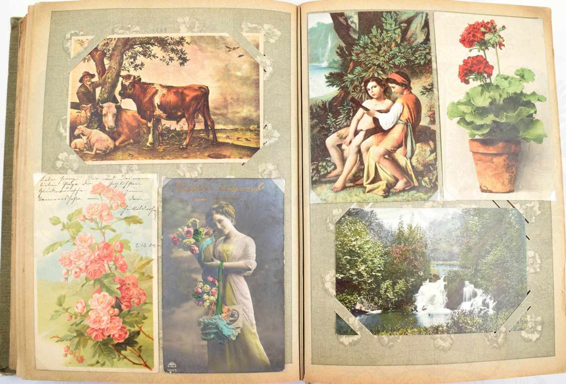 POSTKARTENALBUM, mit ca. 220 AK, tls. farb., Foto-, Licht- u. Tiefdruck, u.a: Genre, Kinder, Blumen,