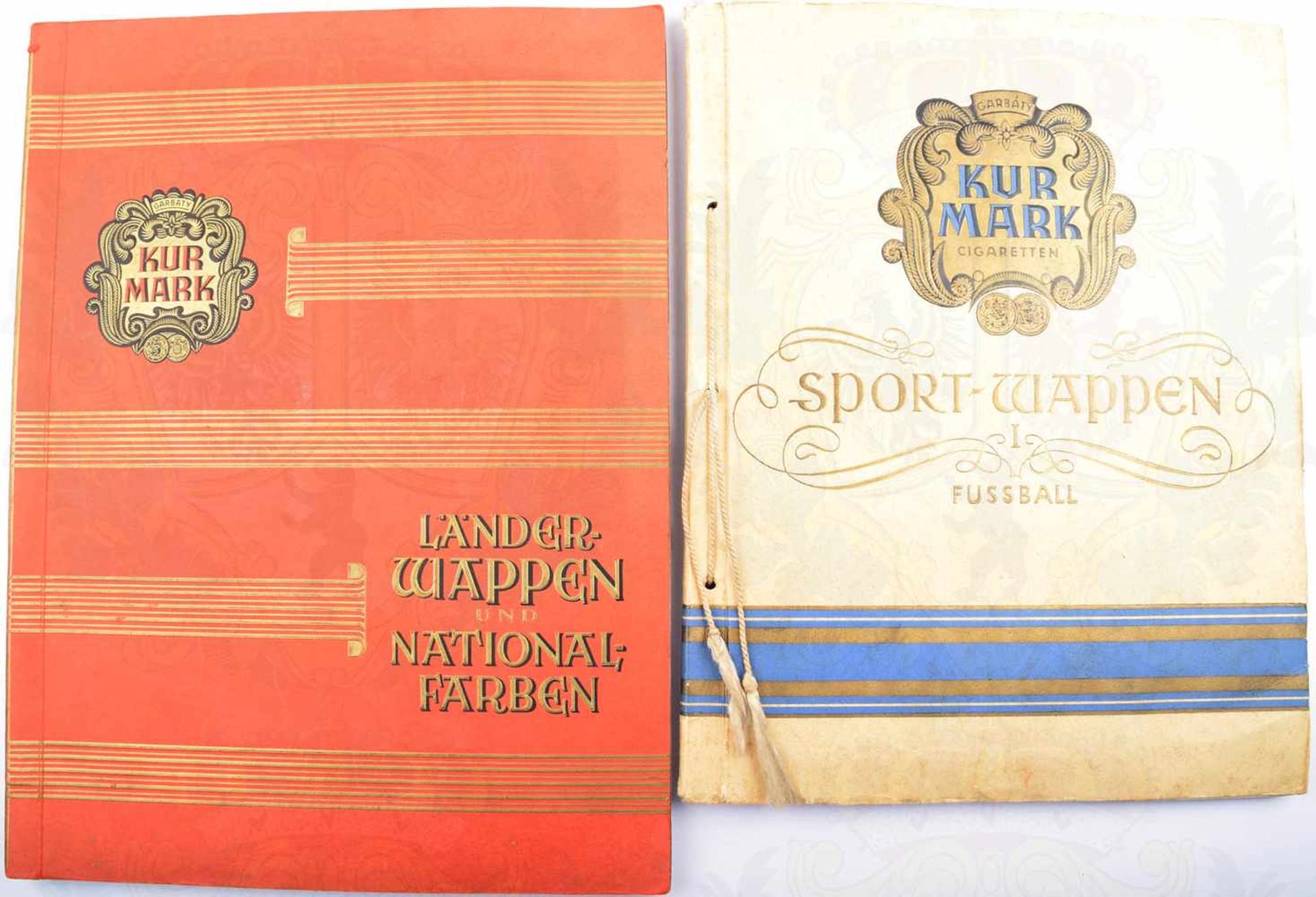 2 ALBEN KURMARK-WAPPEN: „Sport-Wappen I Fussball“, Garbaty 1929, 645 Bilder, m. Meisterschafts-