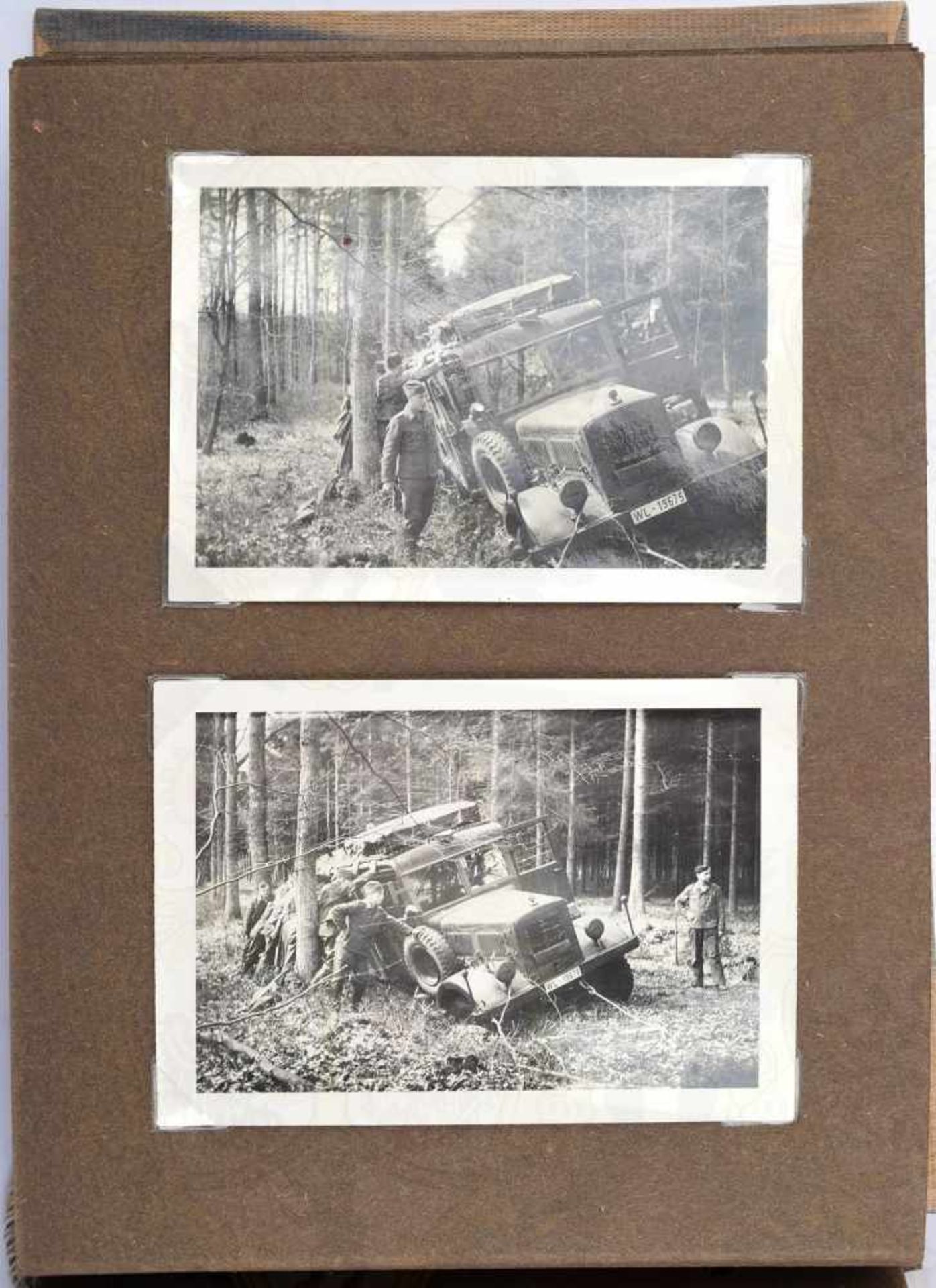 FOTOALBUM mit 98 Fotos, Heer u. Luftwaffe, Frankreichfeldzug 1940, Vormarsch durch zerst. - Bild 2 aus 4