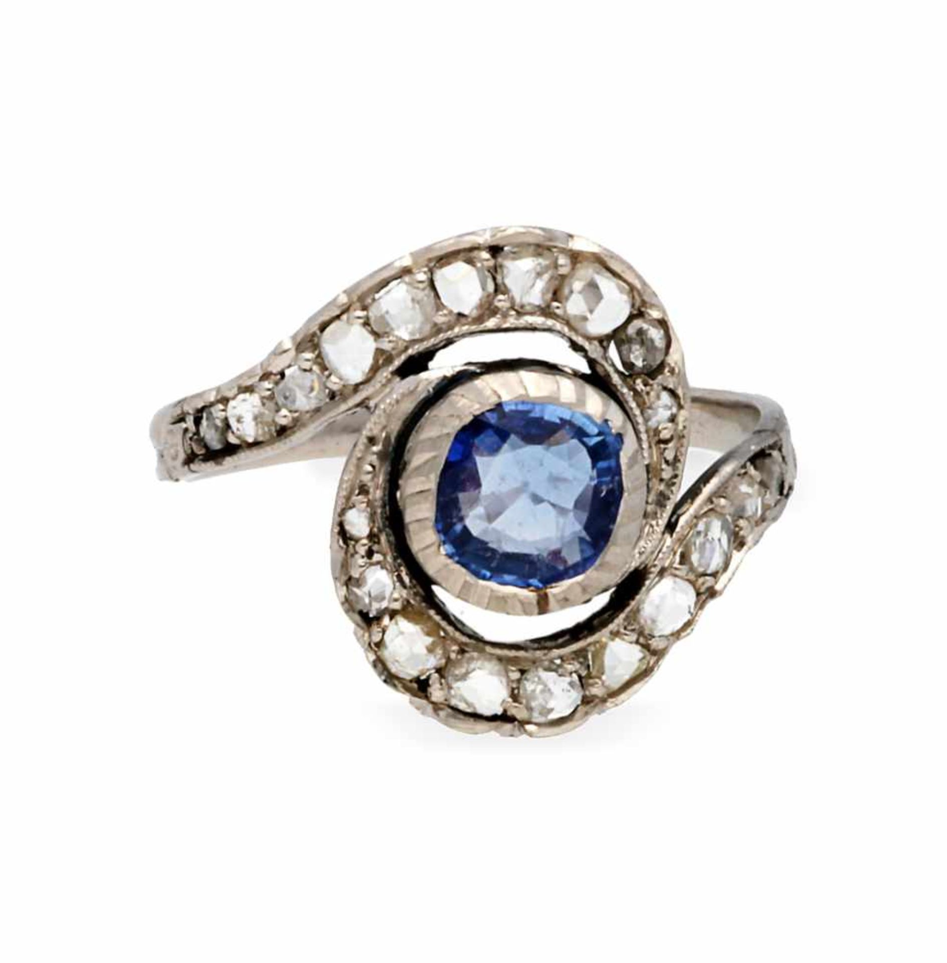 Art Déco style ring with sapphire and diamonds.Platinum, square cushion cut sapphire, 0.73 cts and