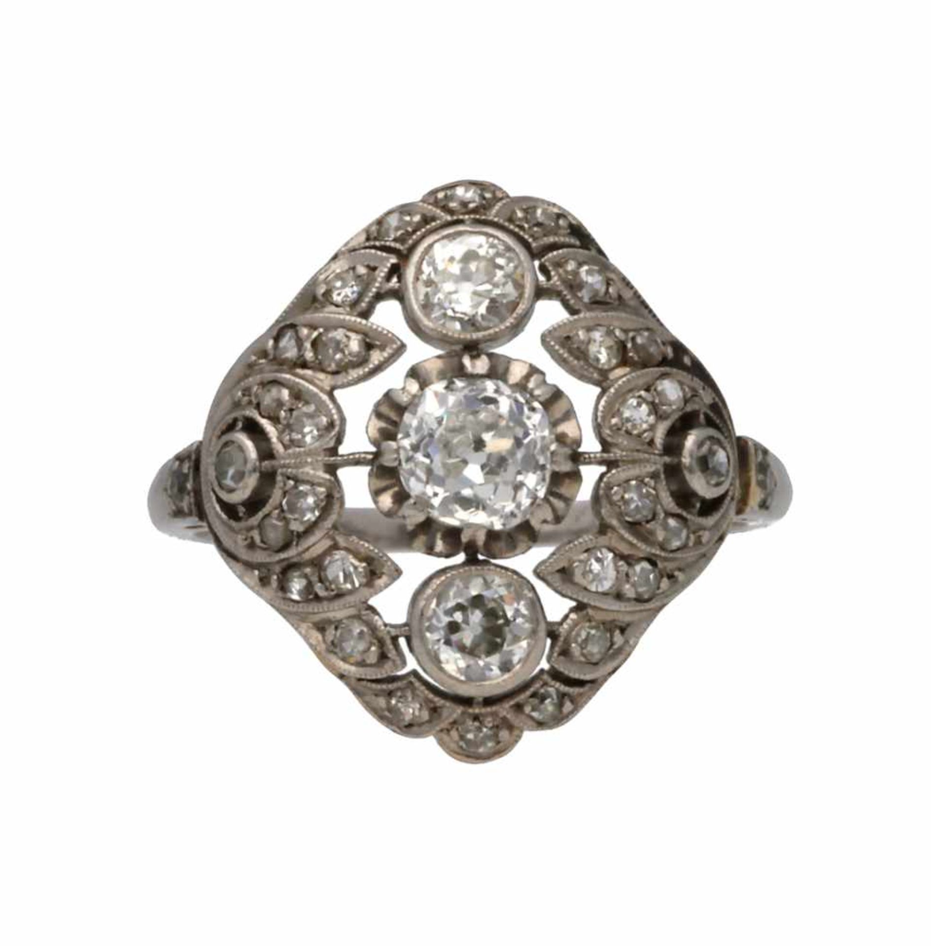 Art Déco diamonds ring, circa 1925.Platinum and old brilliant, 8/8 and rose cut diamonds, 0.77