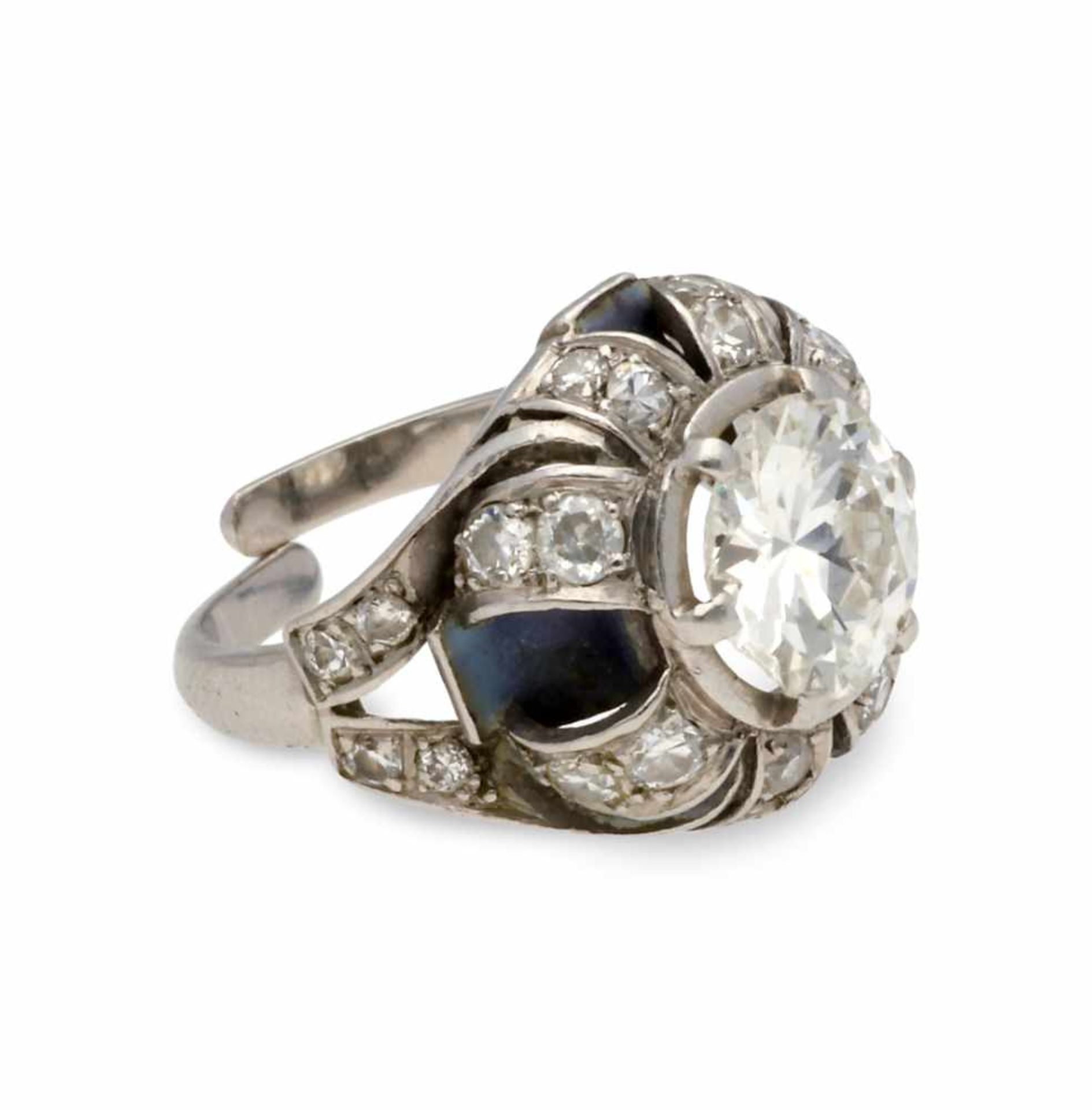 JAUME MERCADÉ. Diamonds ring, circa 1925. (d)Platinum, enamel, old brilliant cut central diamond, - Bild 2 aus 2